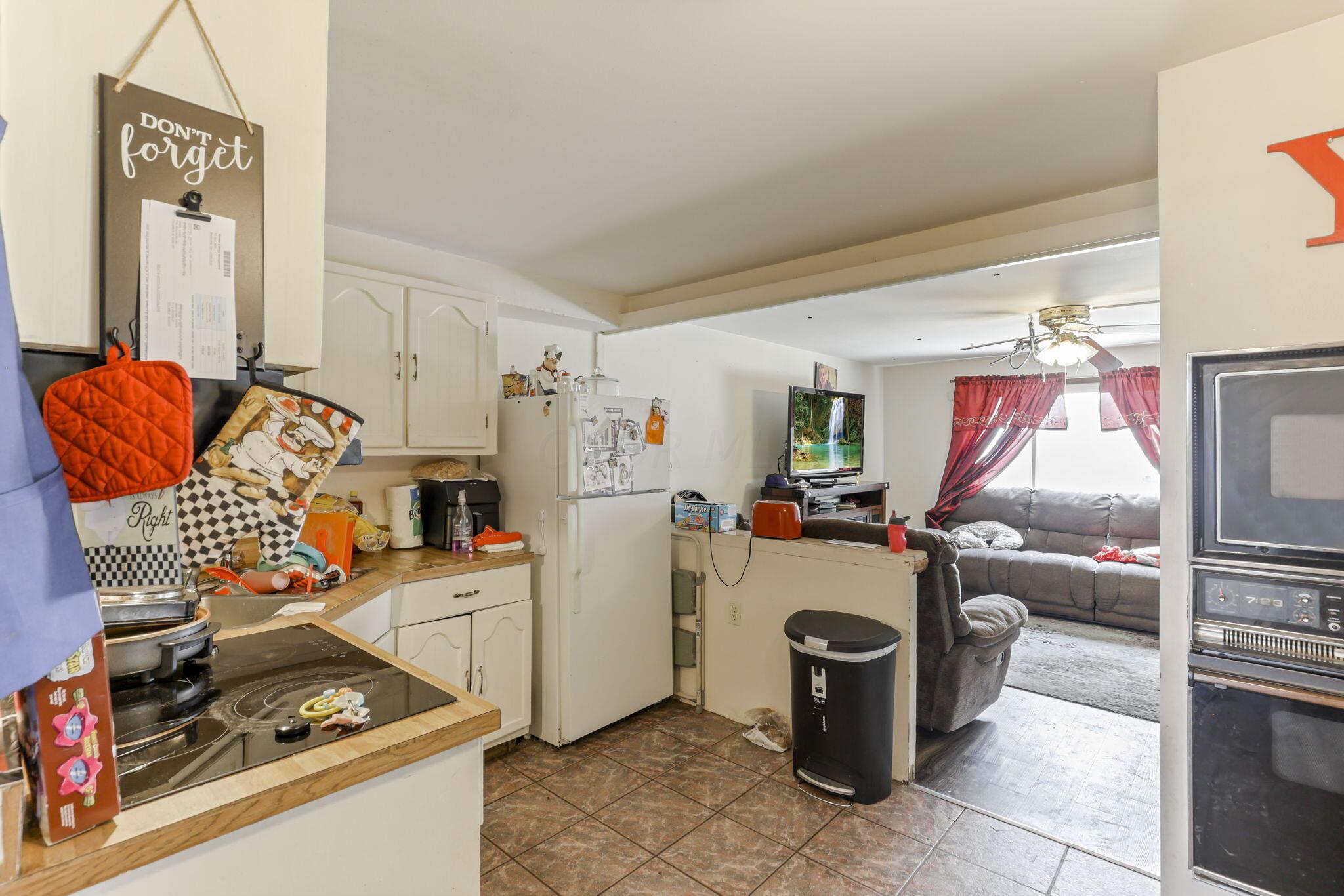 5180-5182 Beacon Hill Road