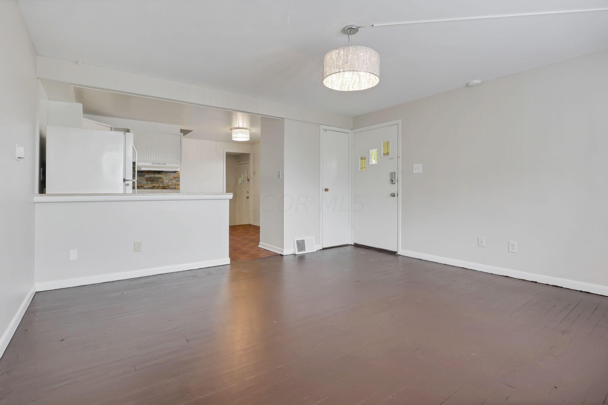 5180-5182 Beacon Hill Road