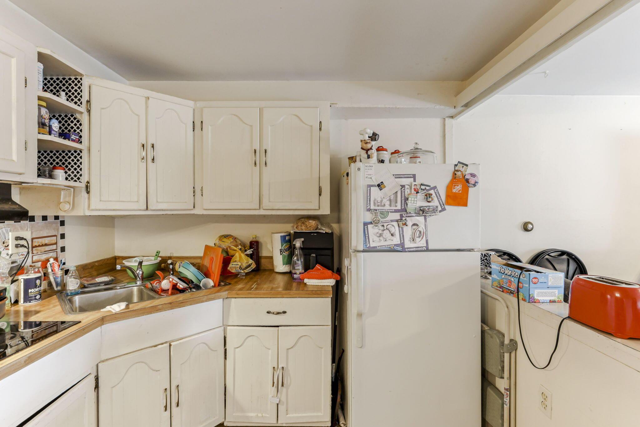 5180-5182 Beacon Hill Road