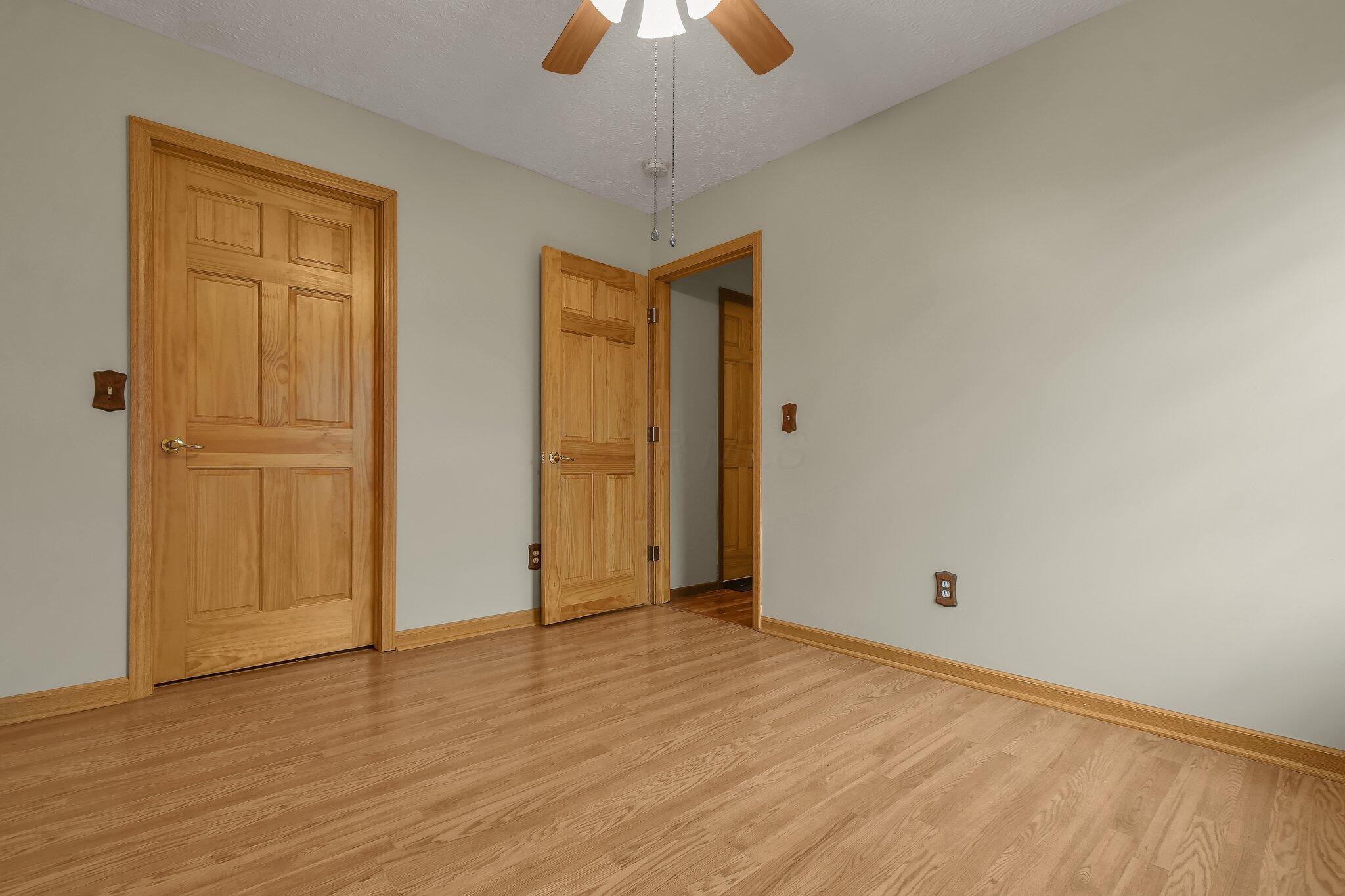 852 Hurlock Lane