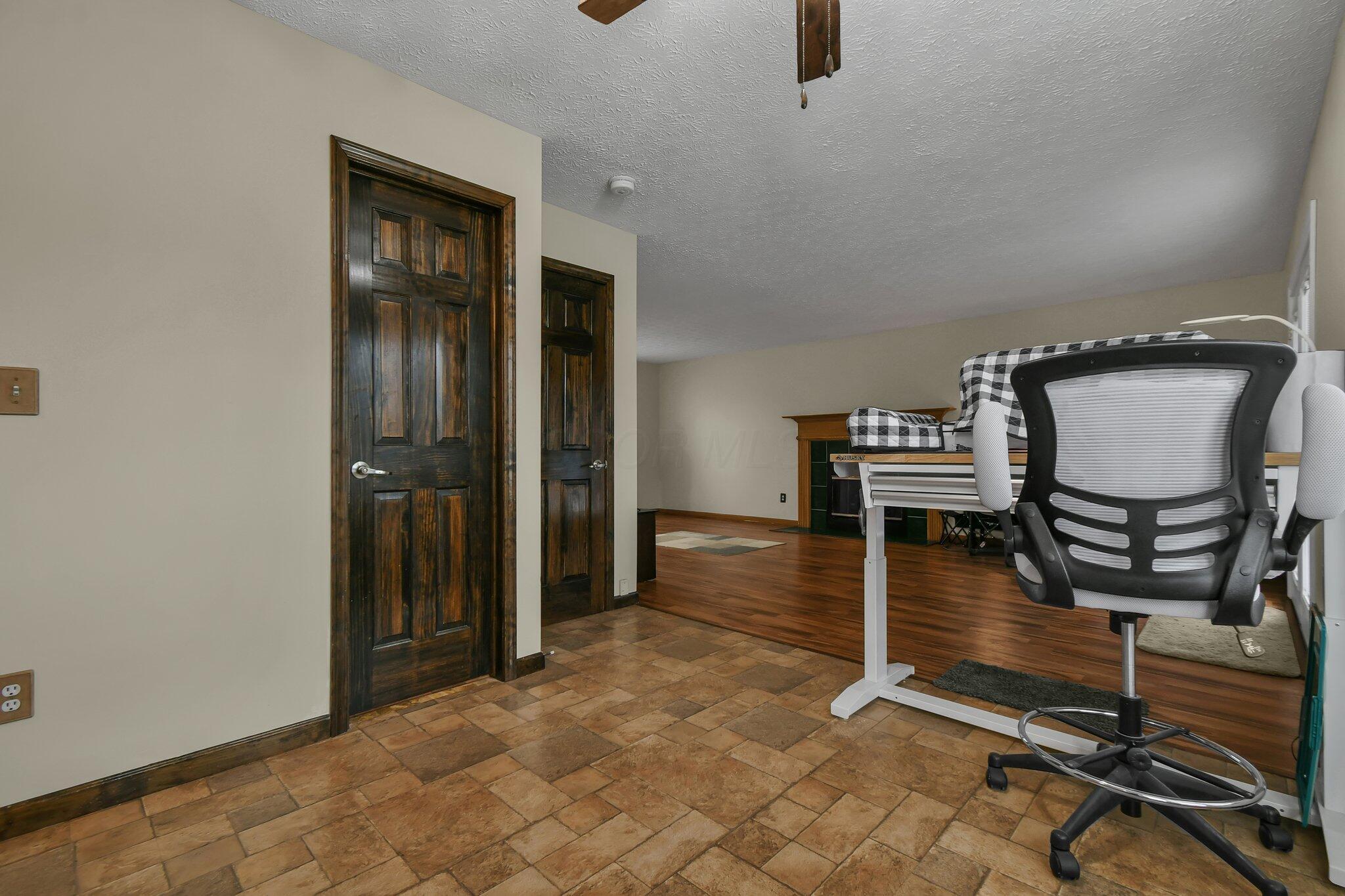 852 Hurlock Lane