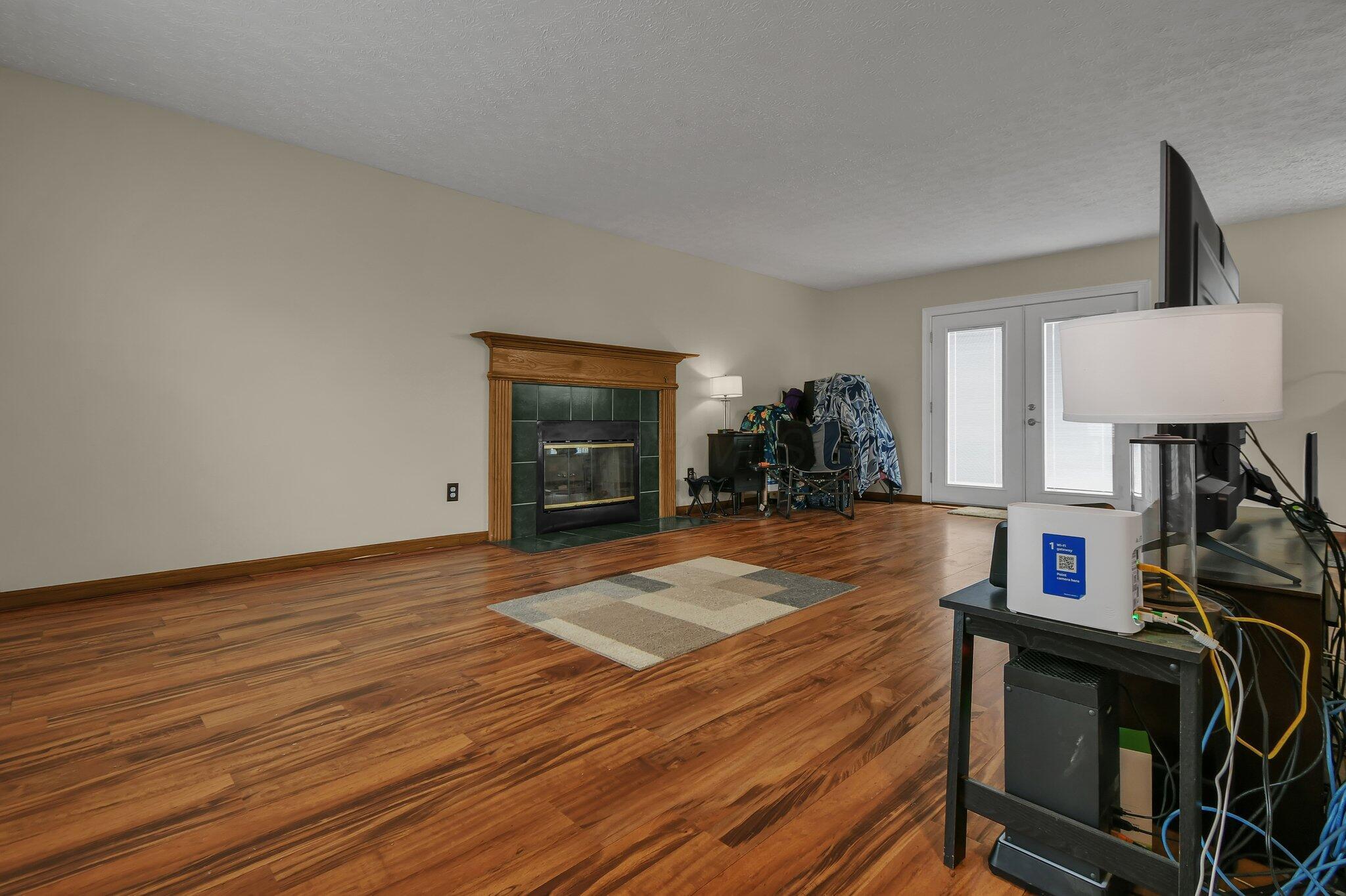 852 Hurlock Lane