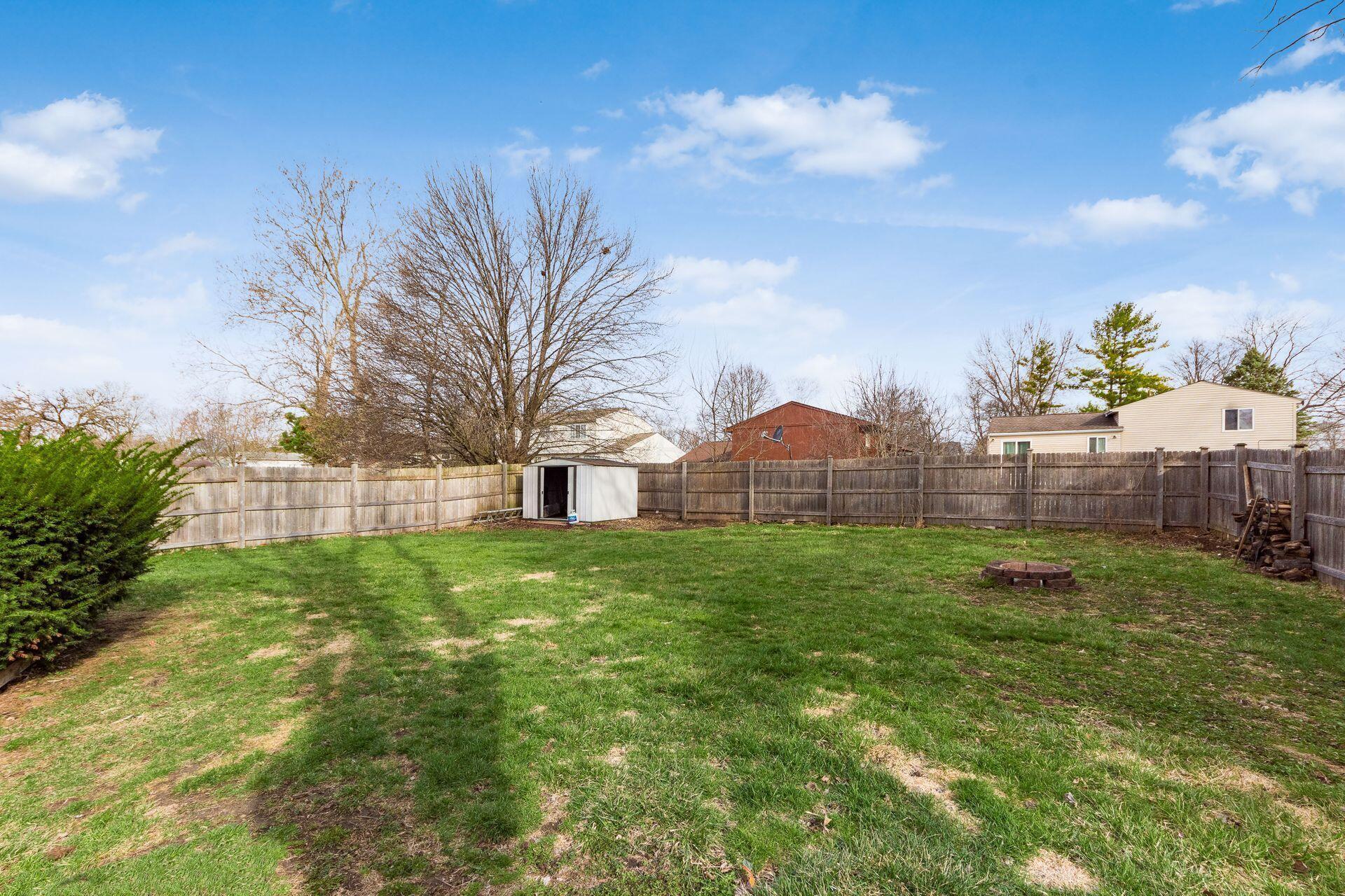 5800 Snowdrop Avenue