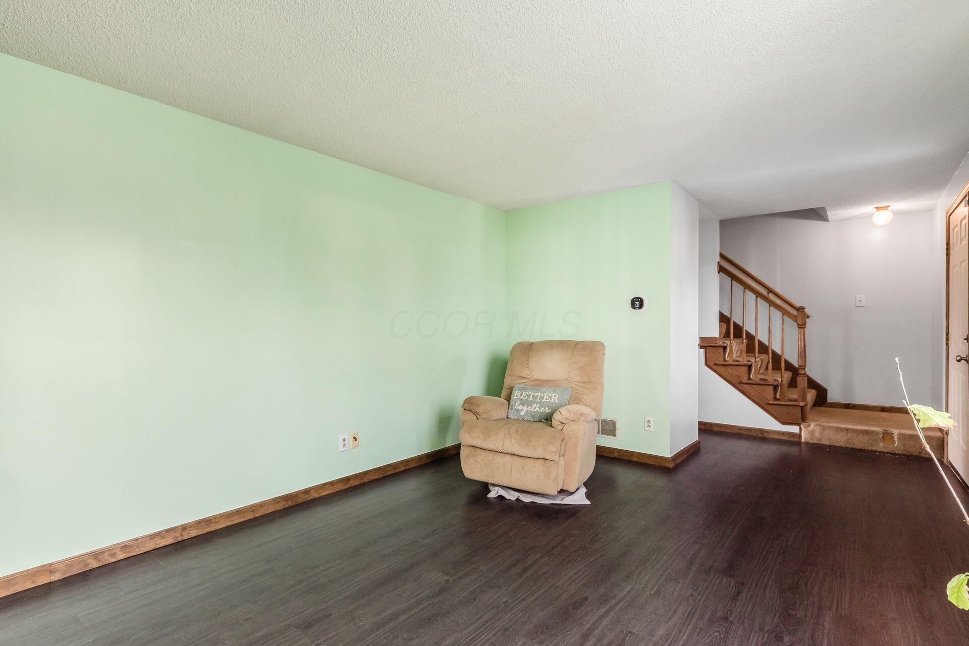 5800 Snowdrop Avenue