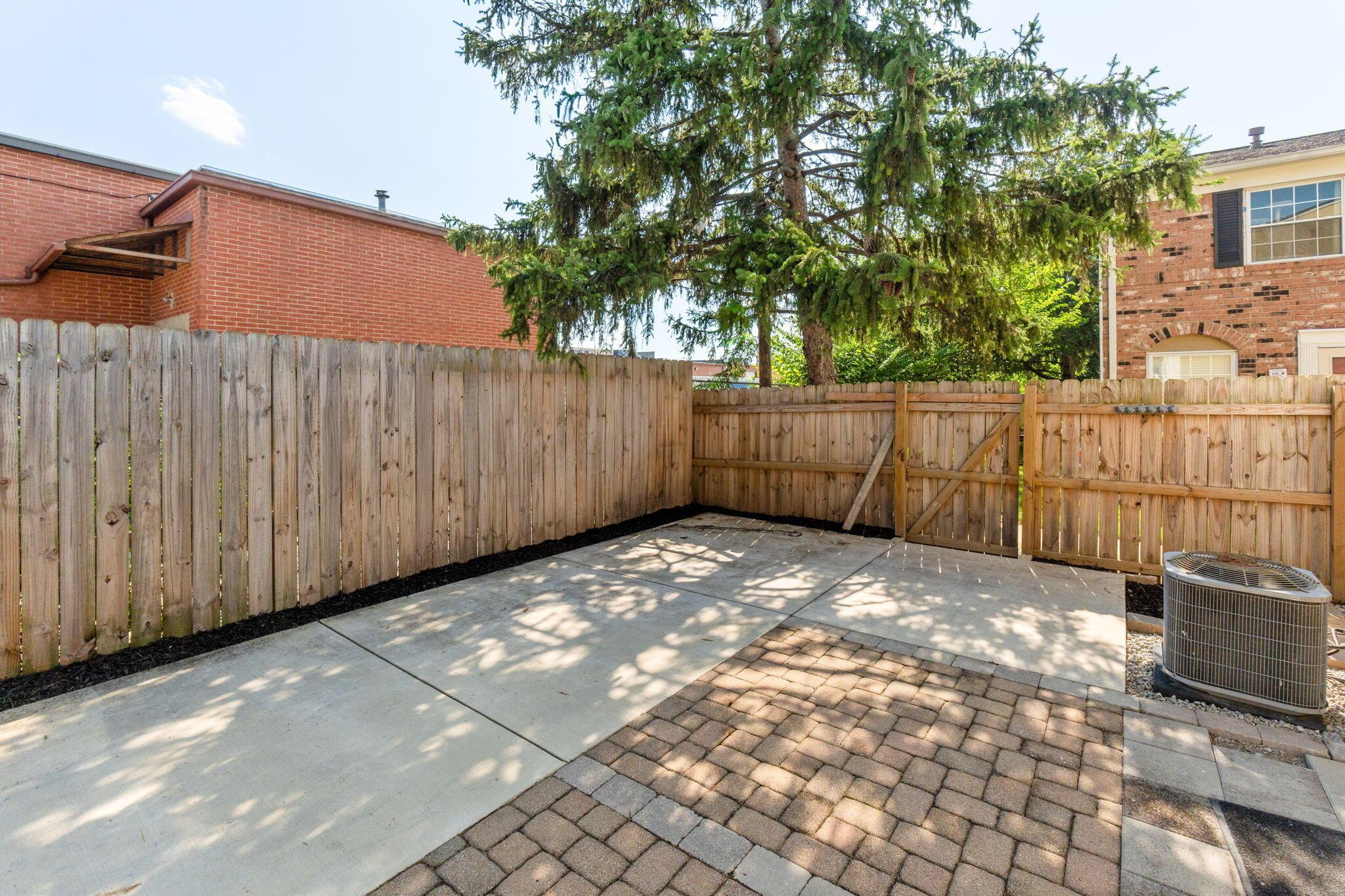 74 Tarryton Court E, 10A
