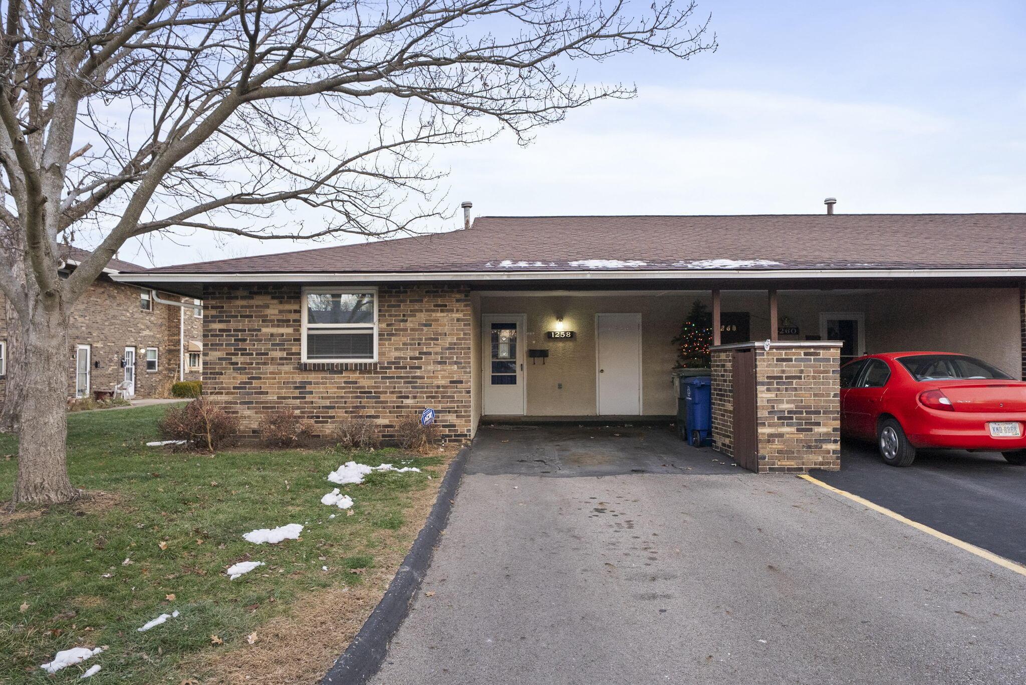 1258 Woodbrook Circle W, 199