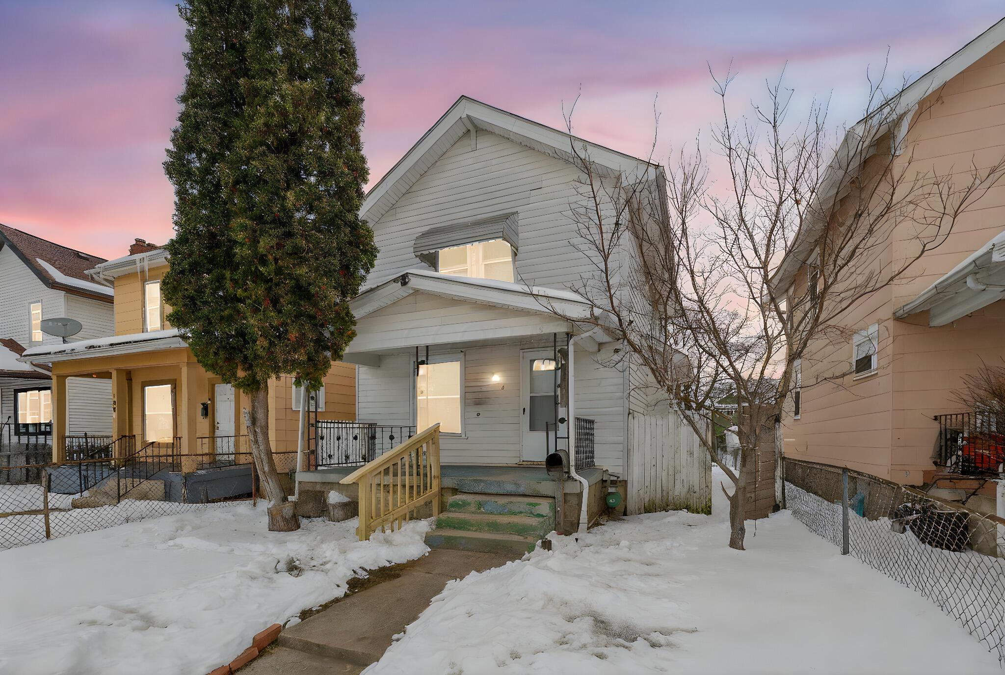 184 S Ogden Avenue