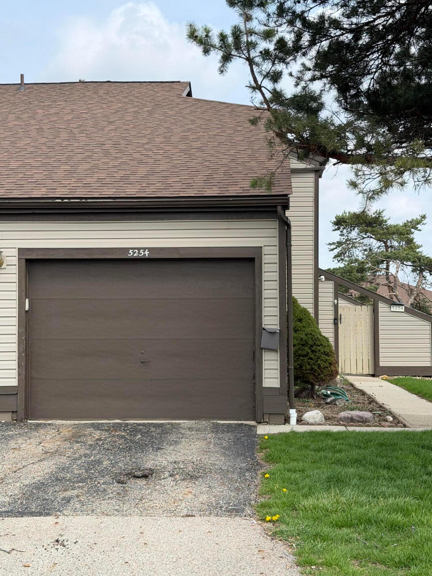 5254 Westbury Drive, 14D