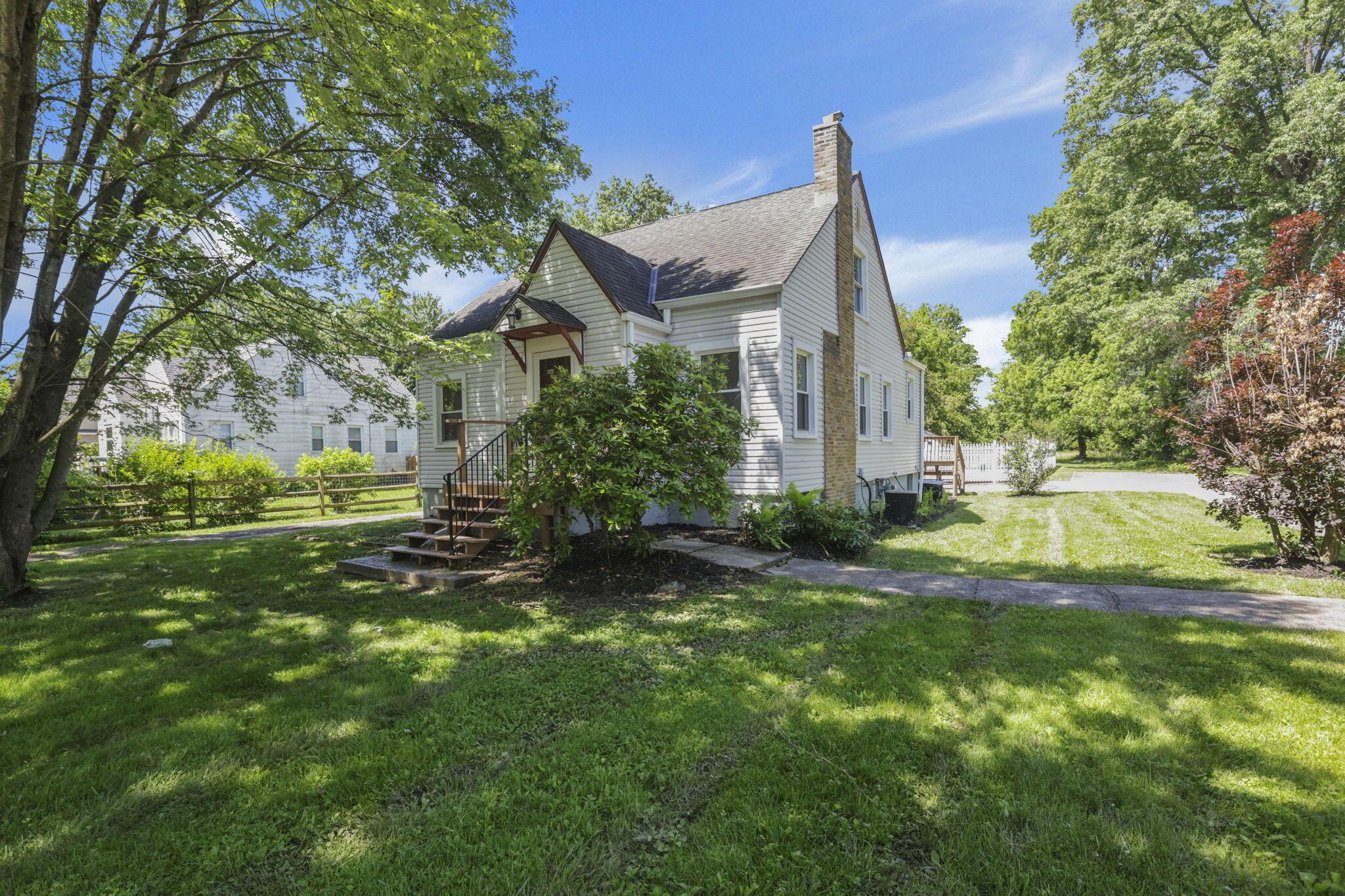 3017 Courtright Road