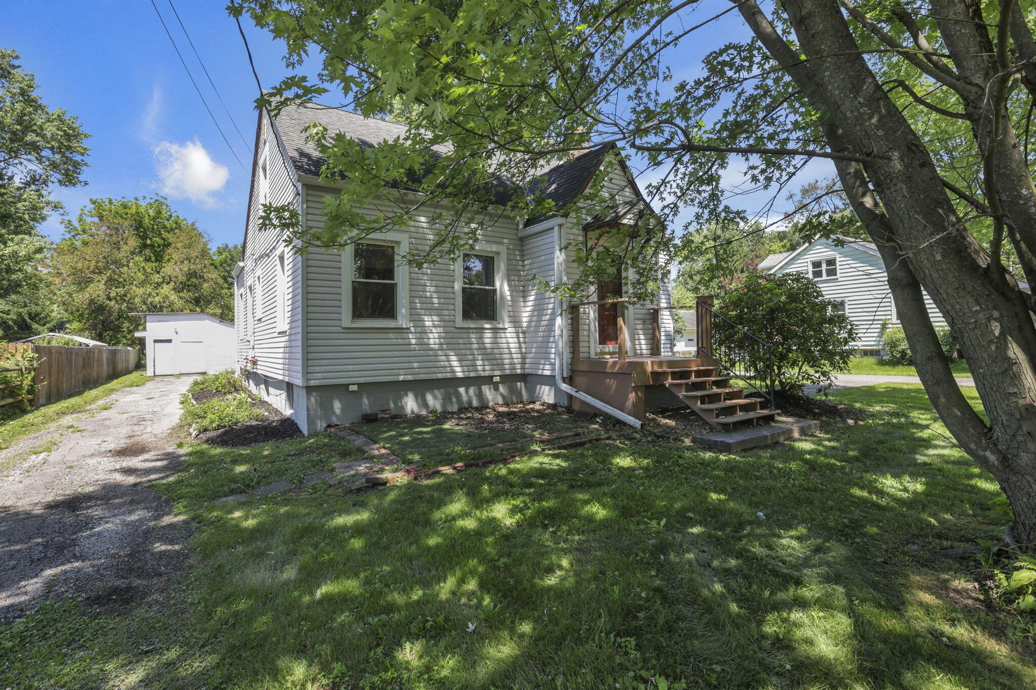 3017 Courtright Road