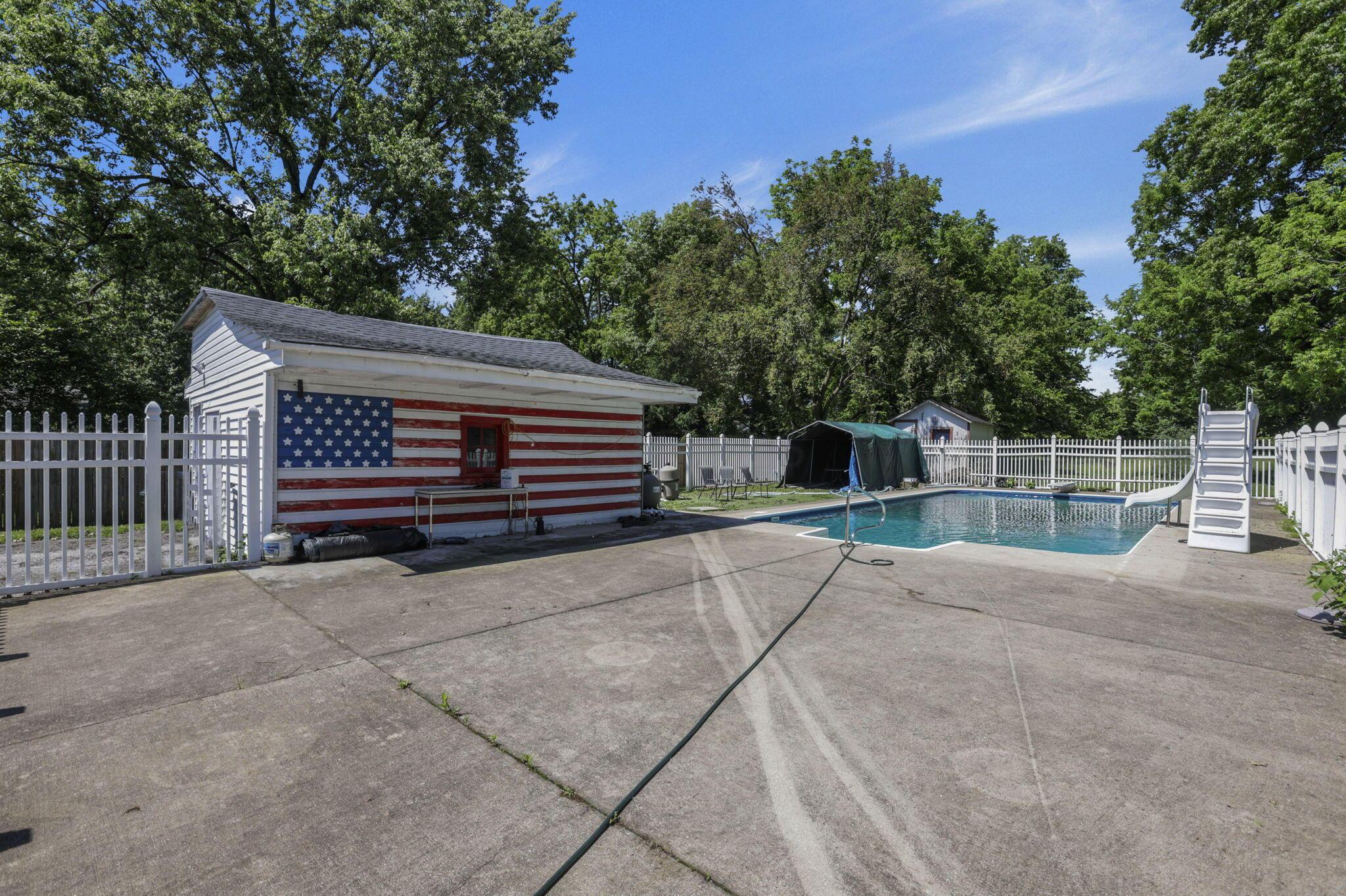3017 Courtright Road