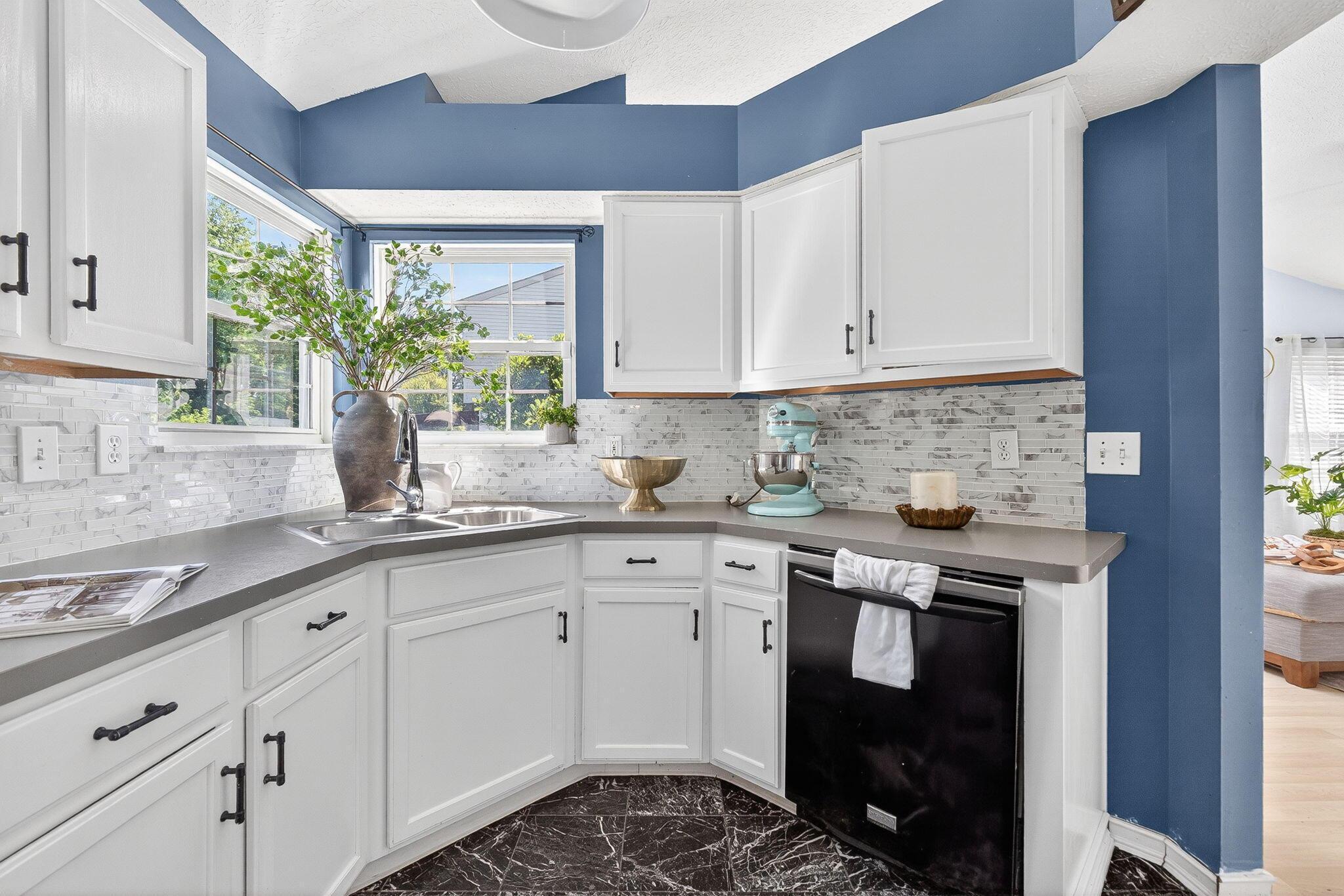 6109 Woodsboro Drive