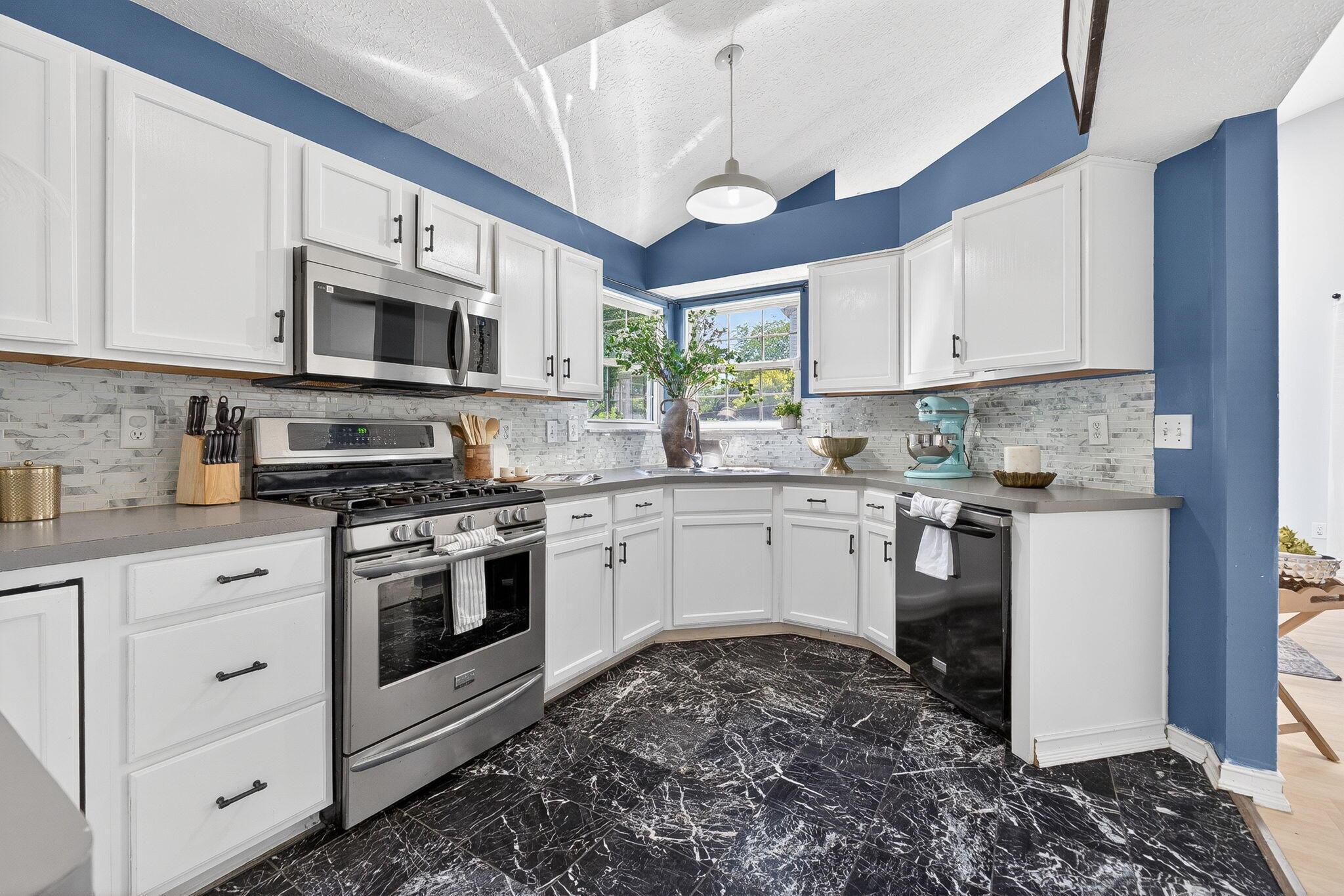 6109 Woodsboro Drive