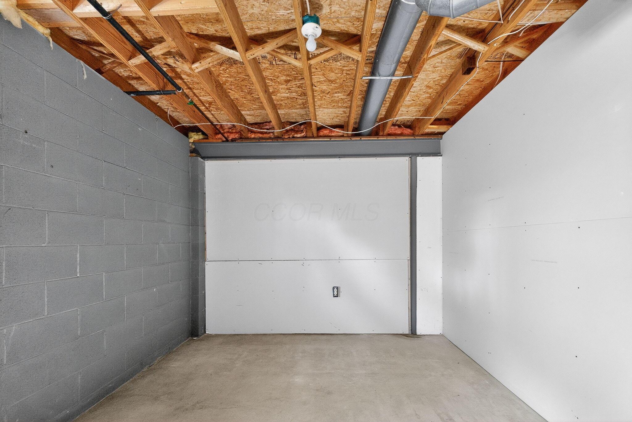 6109 Woodsboro Drive