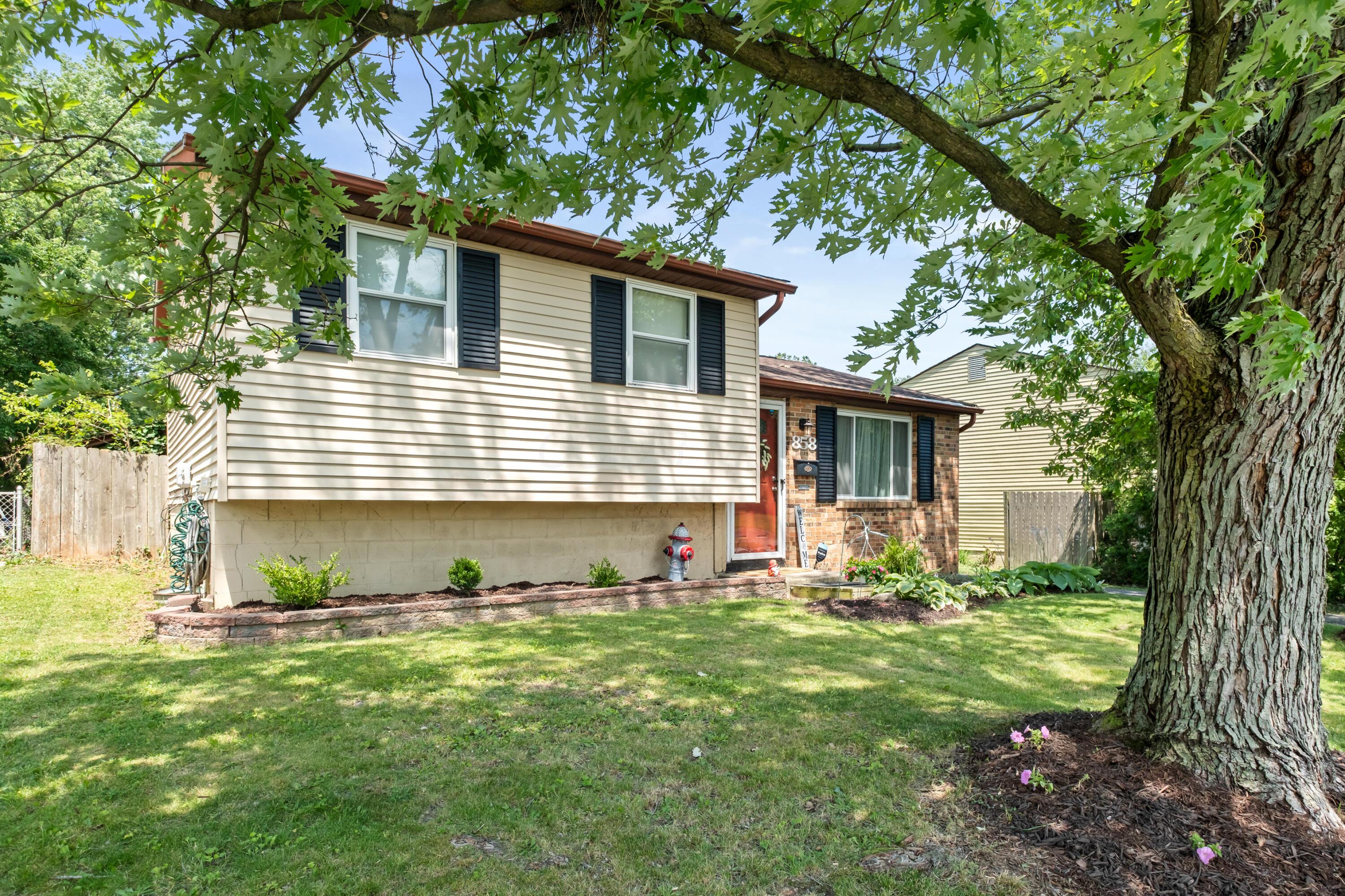 858 Upwoods Drive