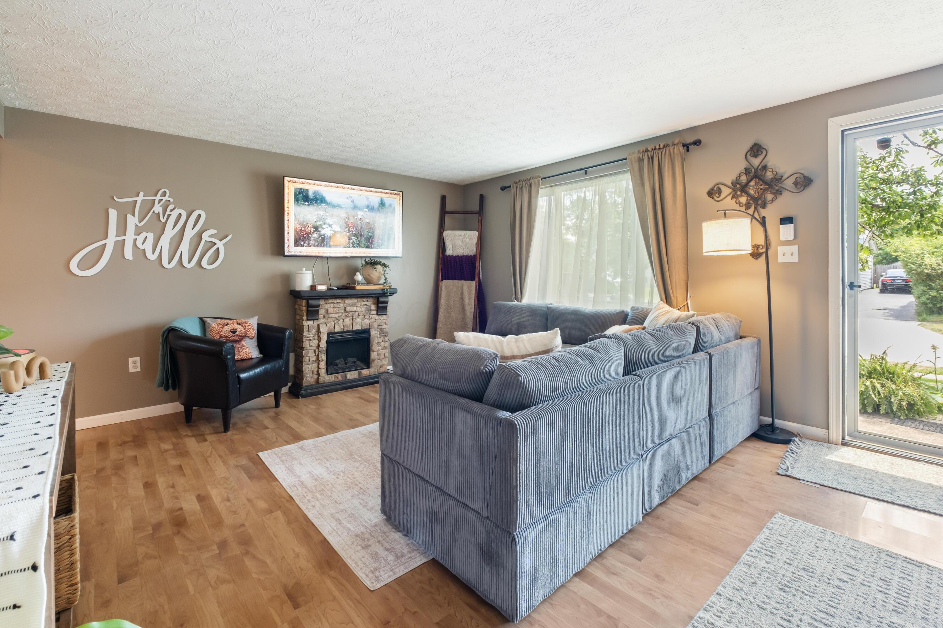 858 Upwoods Drive