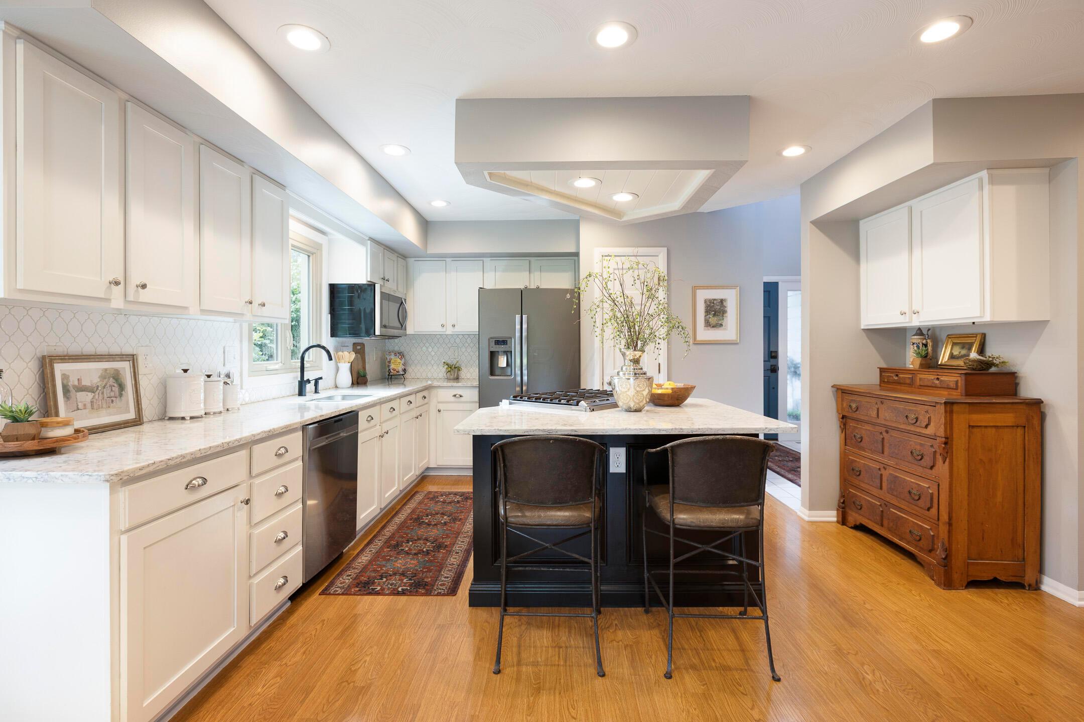 5640 Lynx Drive
