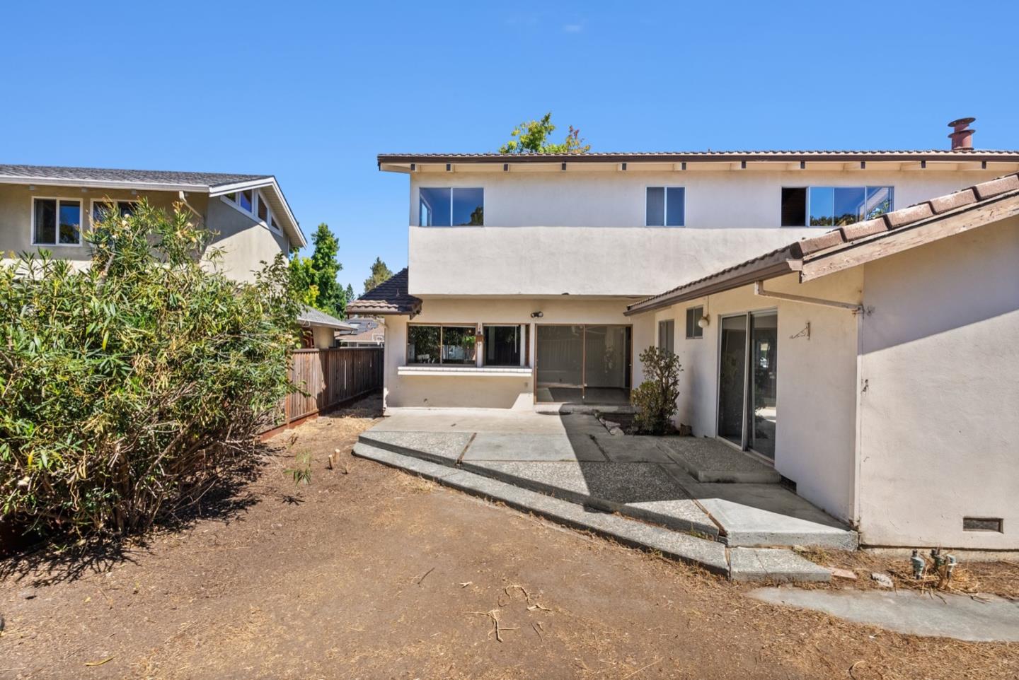 1004 Azalea Drive
