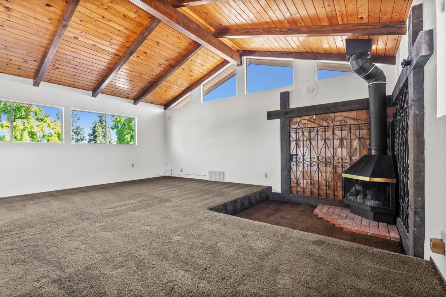 1004 Azalea Drive