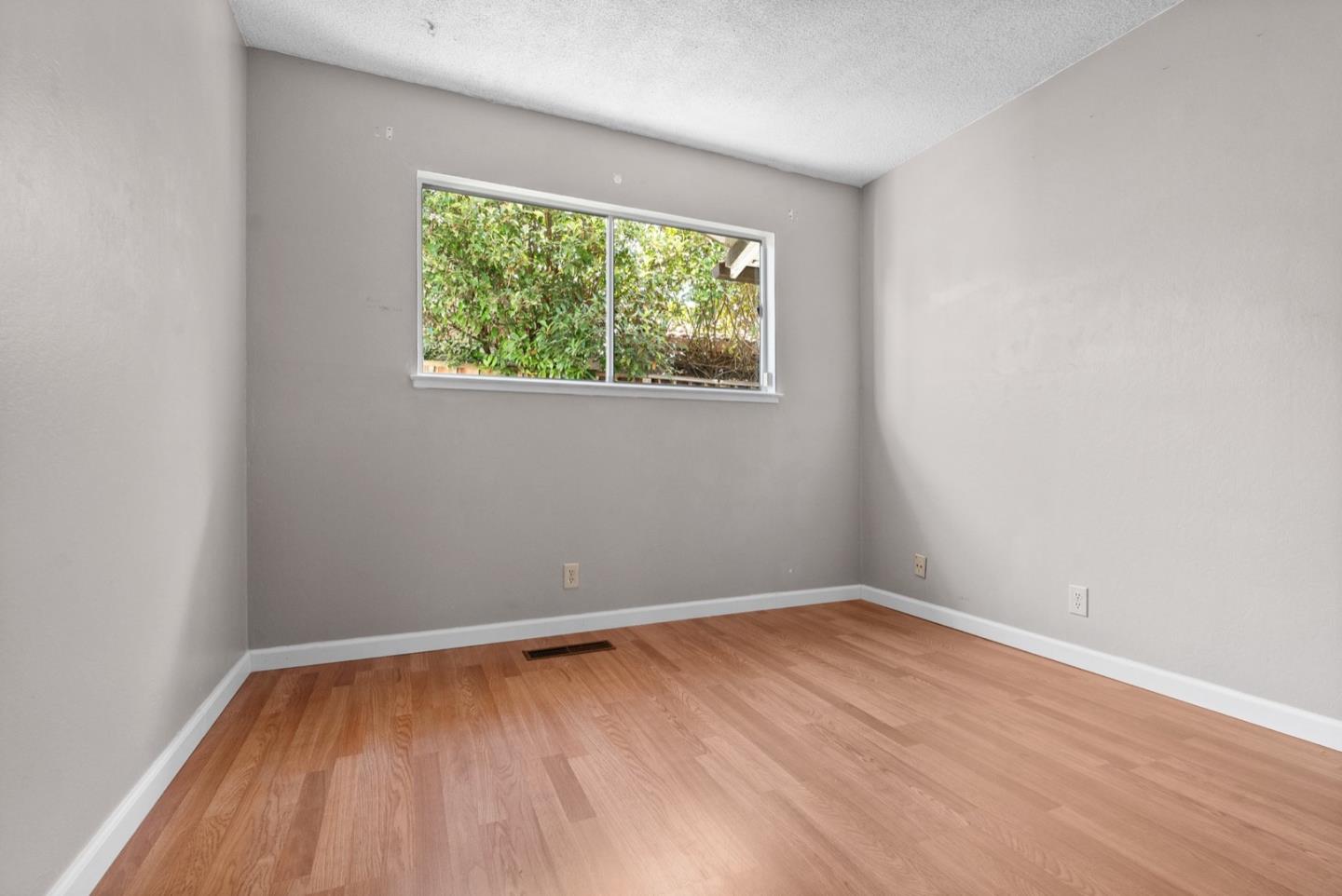 1004 Azalea Drive