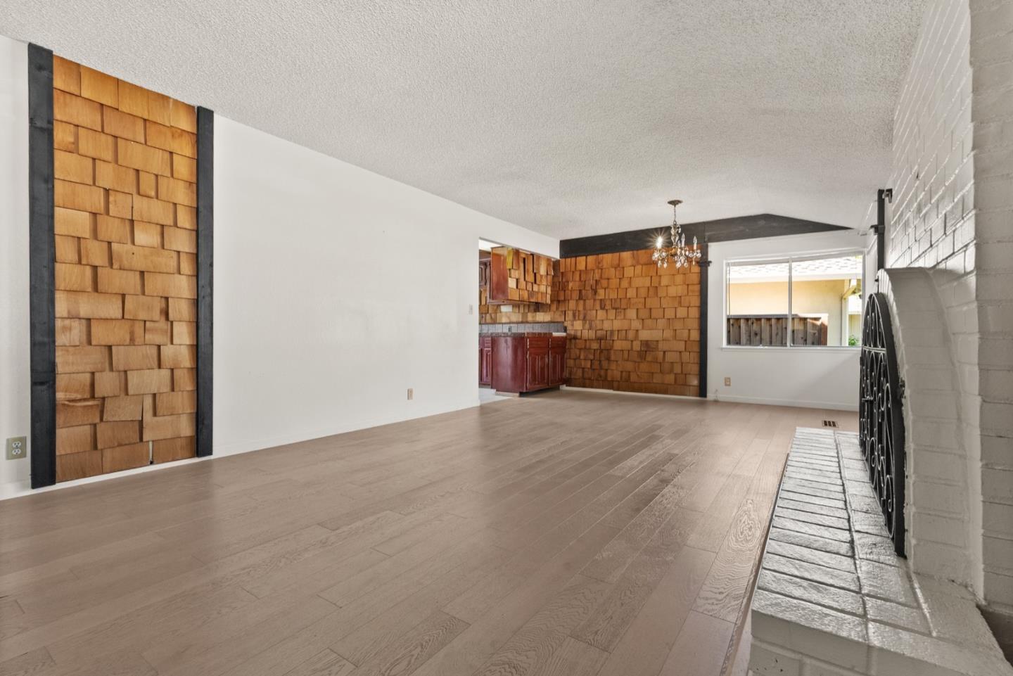 1004 Azalea Drive