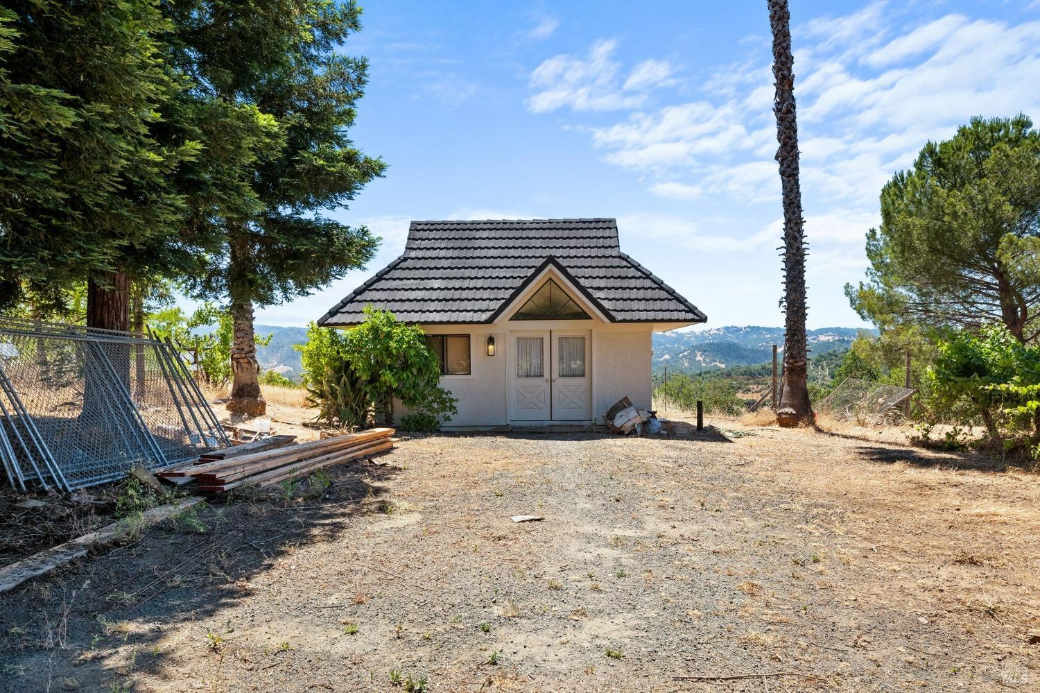 4781 East Side Calpella Road