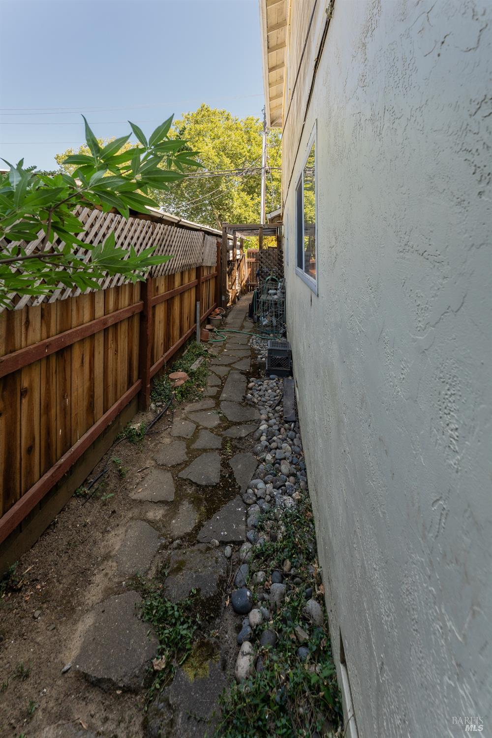 232 S Orchard Avenue