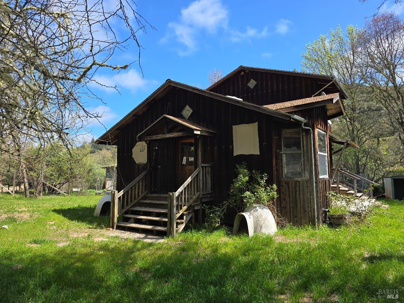 10625 Hearst Willits Road