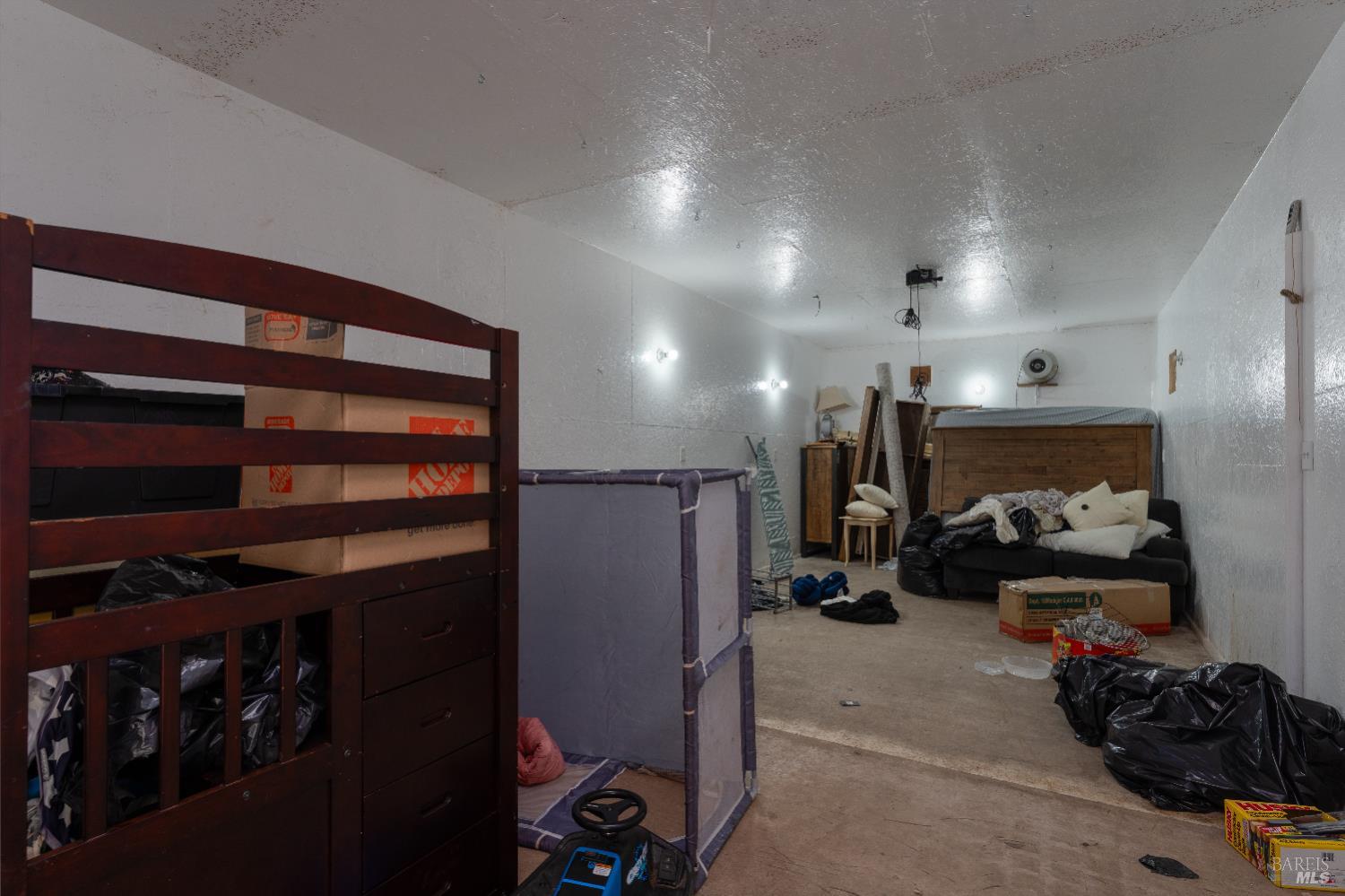 2580 Center Valley Road