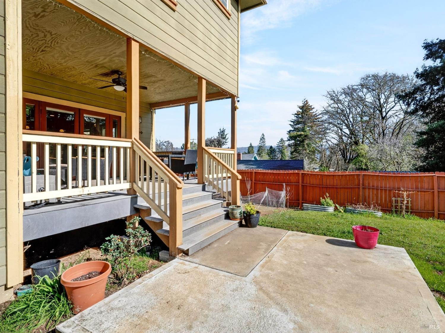 605 Redwood Avenue