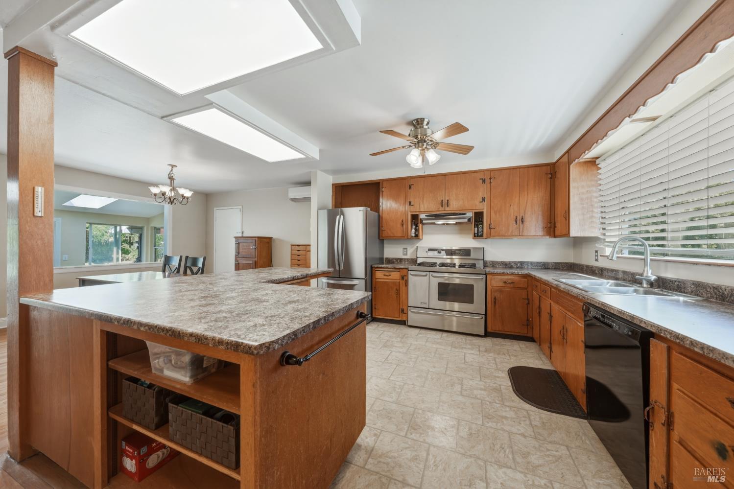 3570 Leland Lane