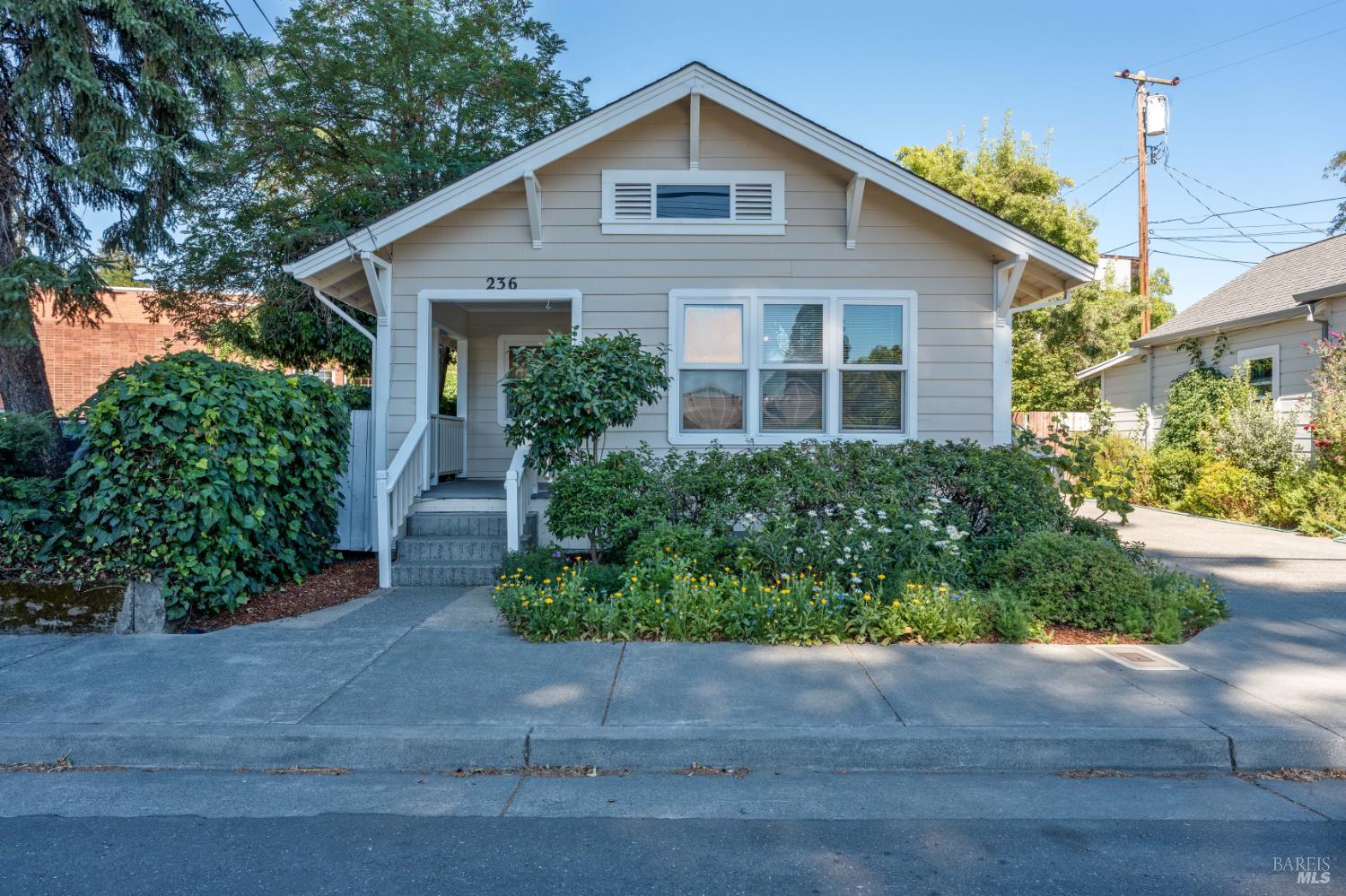 236 S Humboldt Street