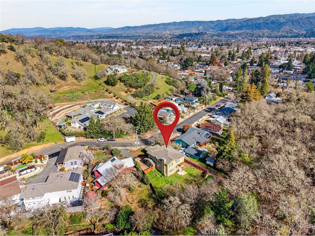 605 Redwood