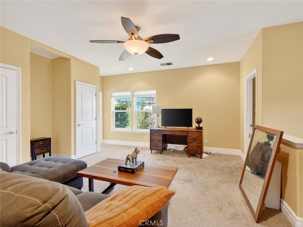 605 Redwood