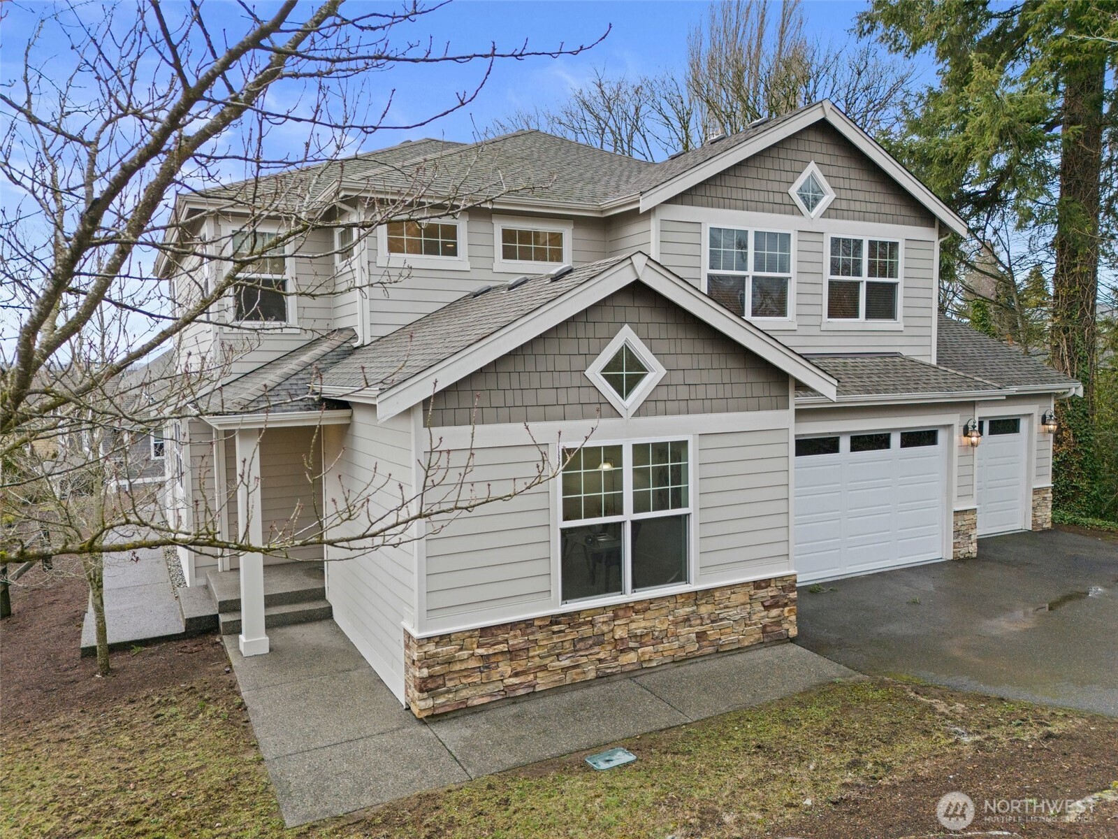 1310 N 27th Court