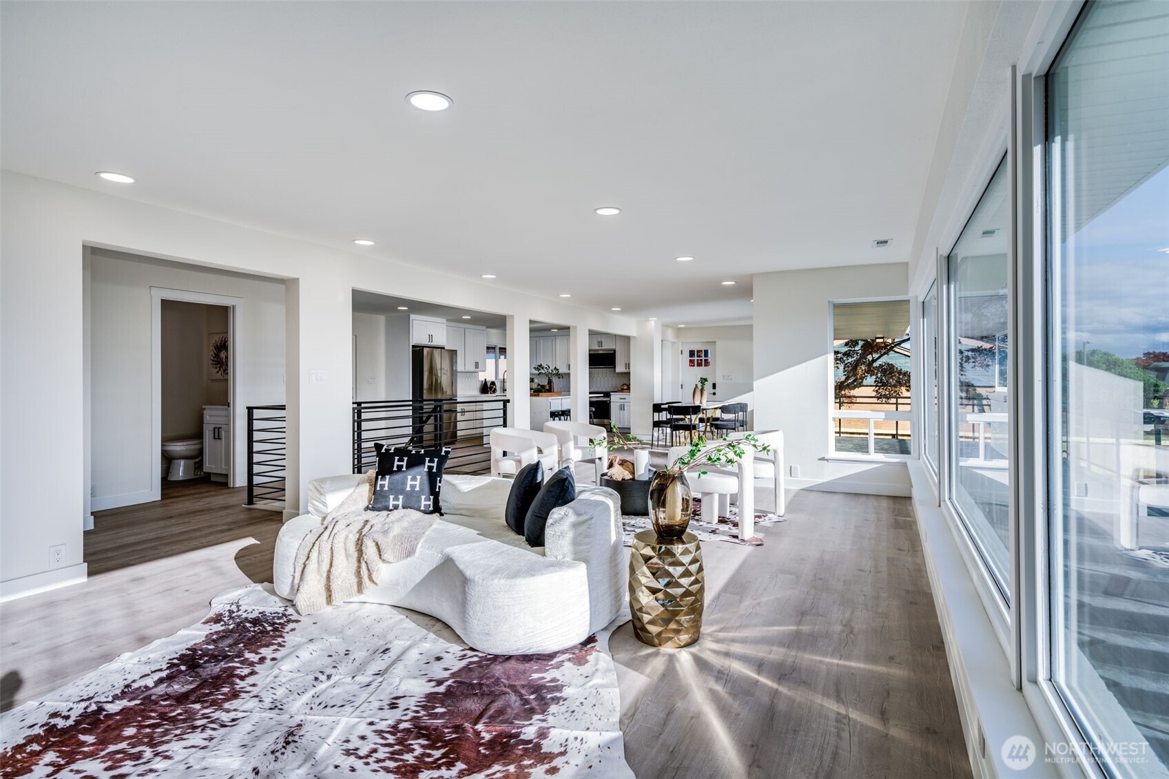 10650 Marine View Drive SW