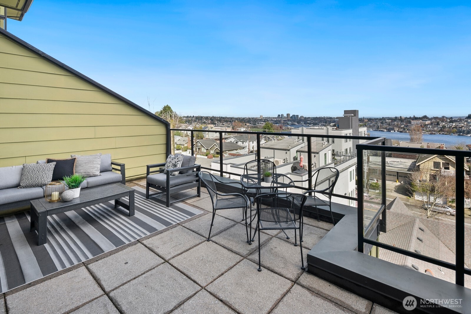 655 Crockett Street Unit: A204
