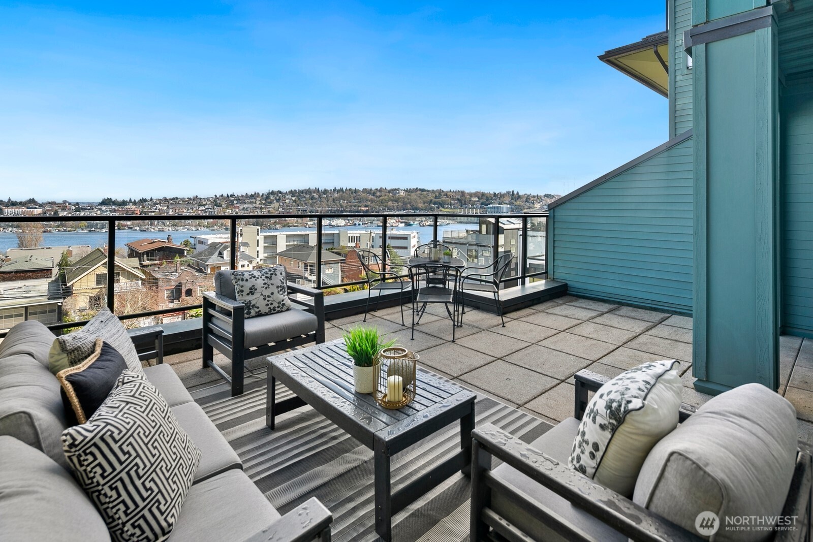 655 Crockett Street Unit: A204