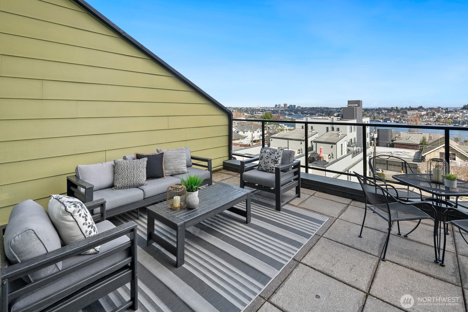 655 Crockett Street Unit: A204