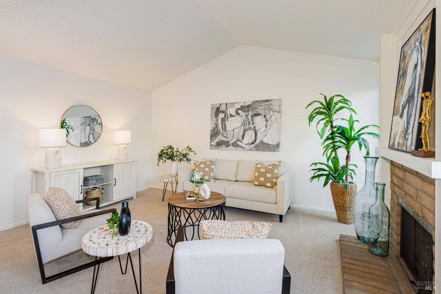 2040 Silverwood Street