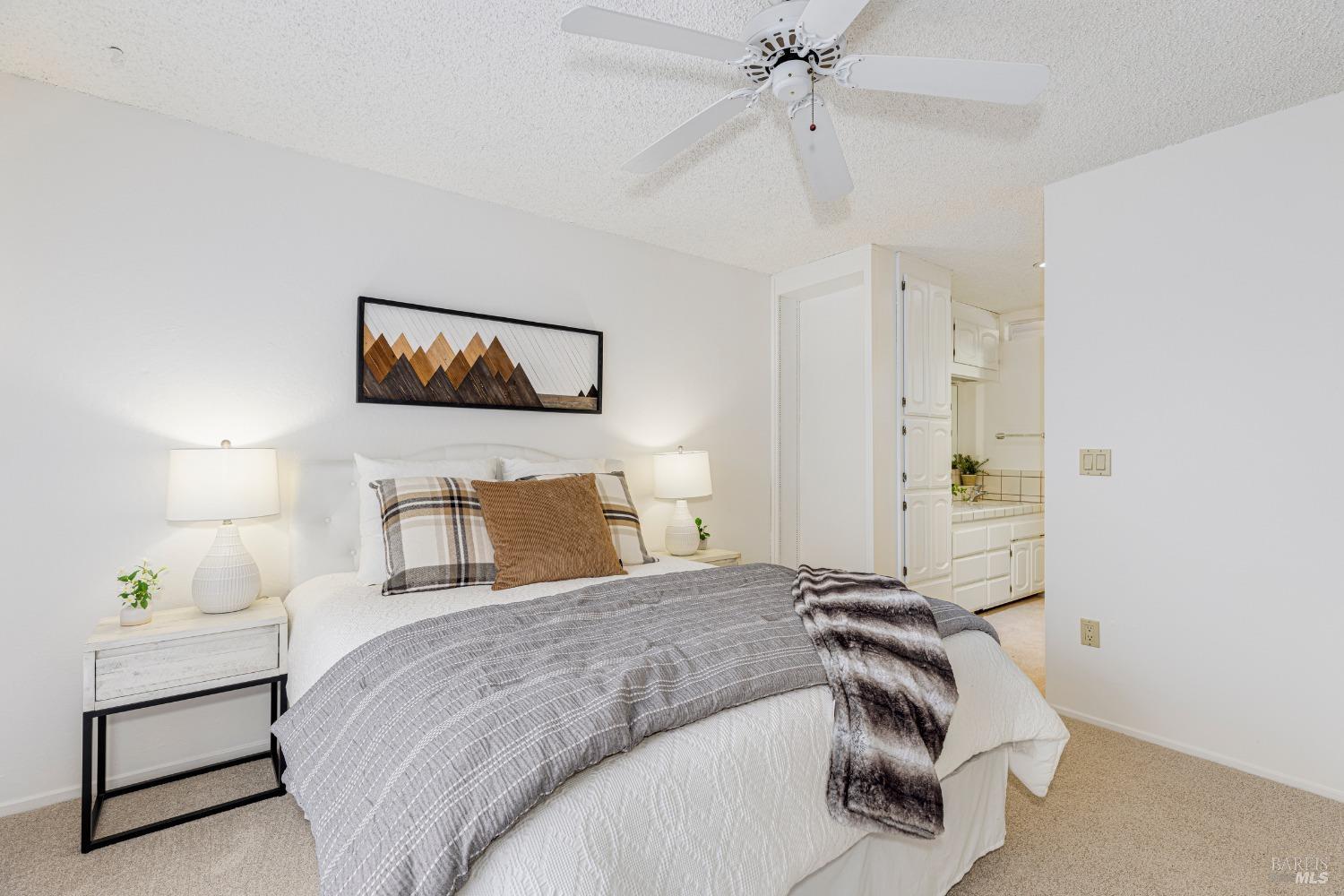 2040 Silverwood Street