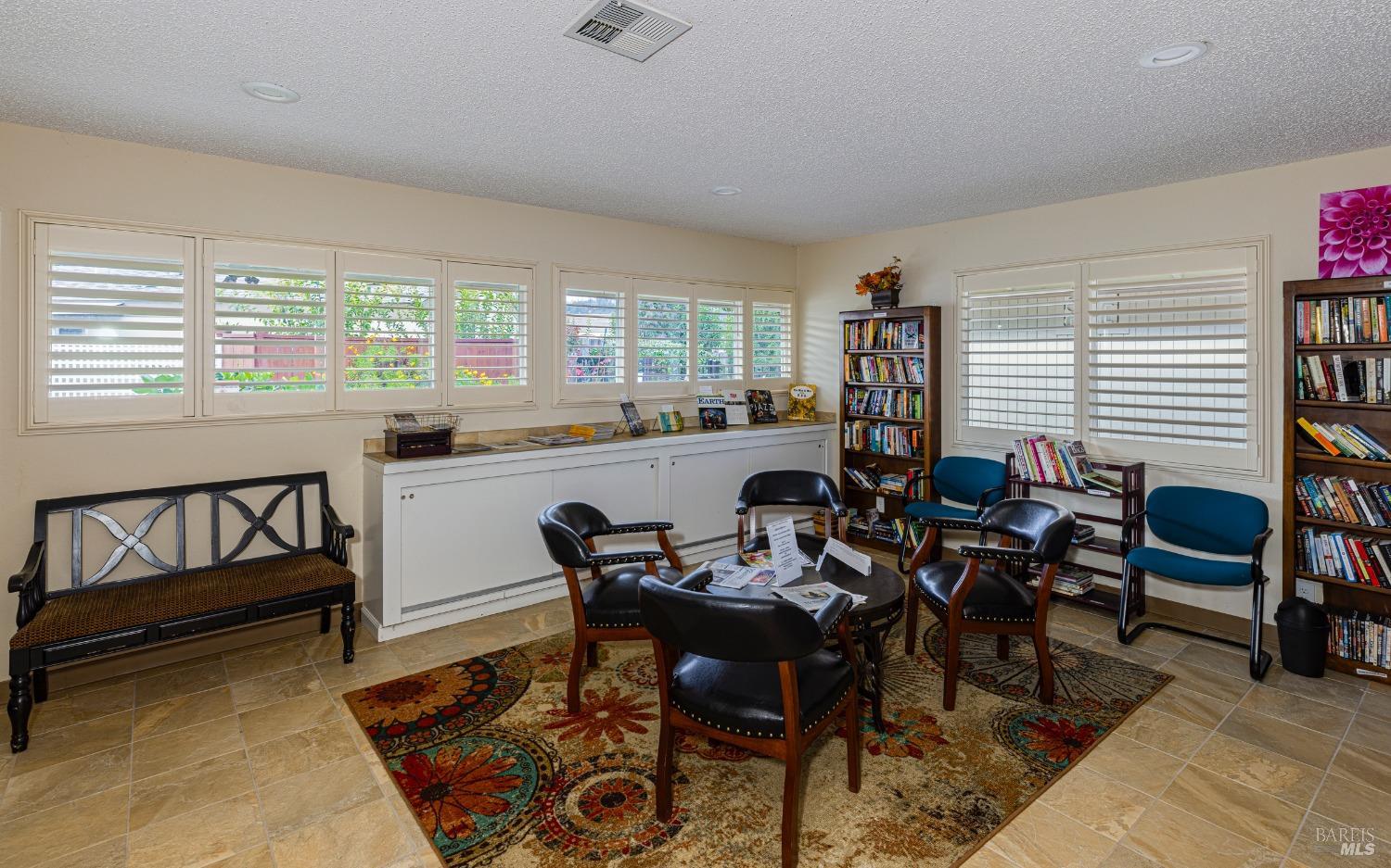 60 Redwing Drive Unit: 60