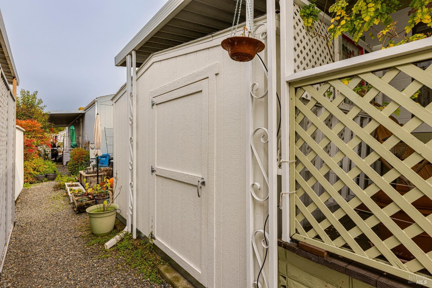 60 Redwing Drive Unit: 60