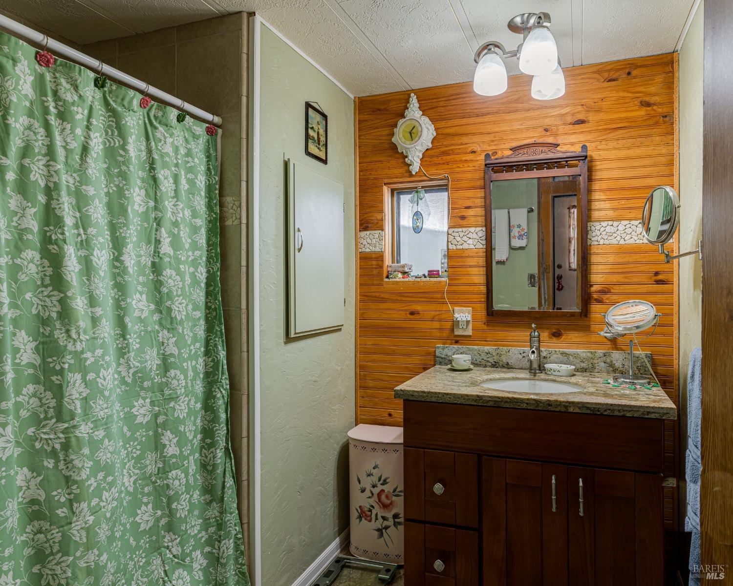 60 Redwing Drive Unit: 60