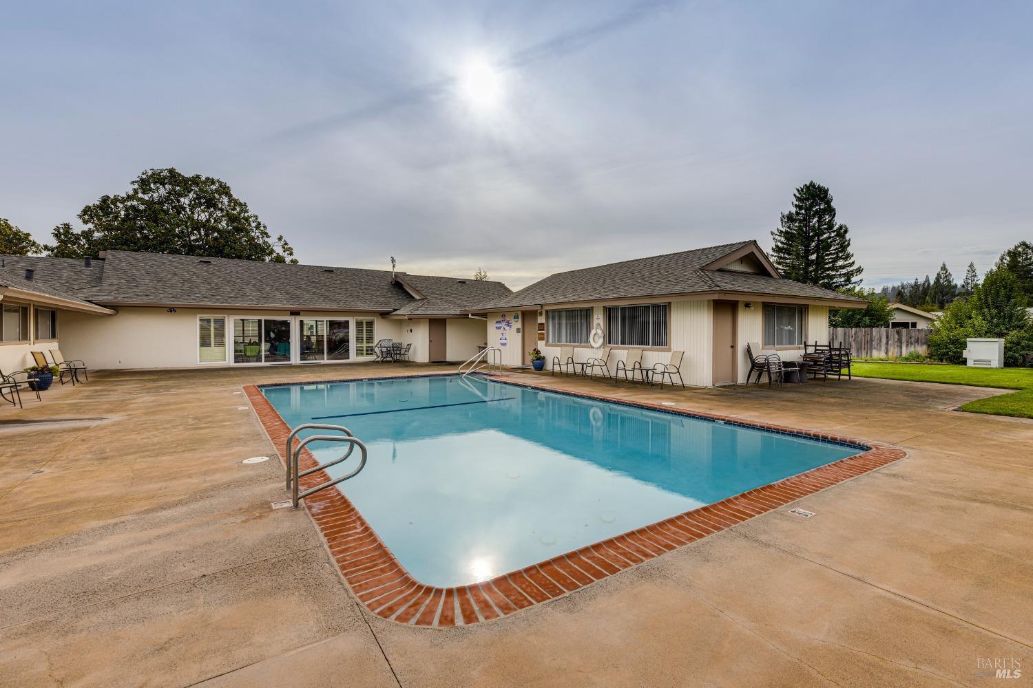 60 Redwing Drive Unit: 60