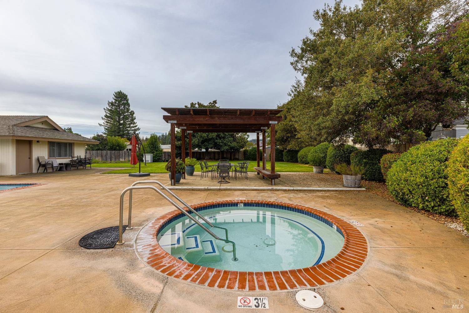 60 Redwing Drive Unit: 60