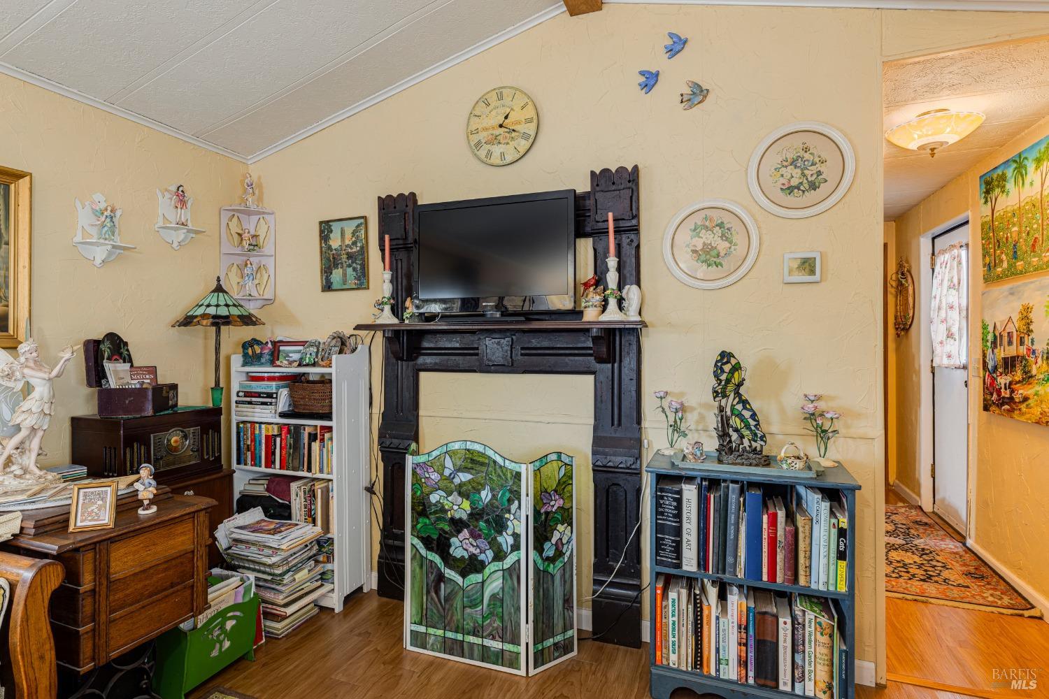 60 Redwing Drive Unit: 60