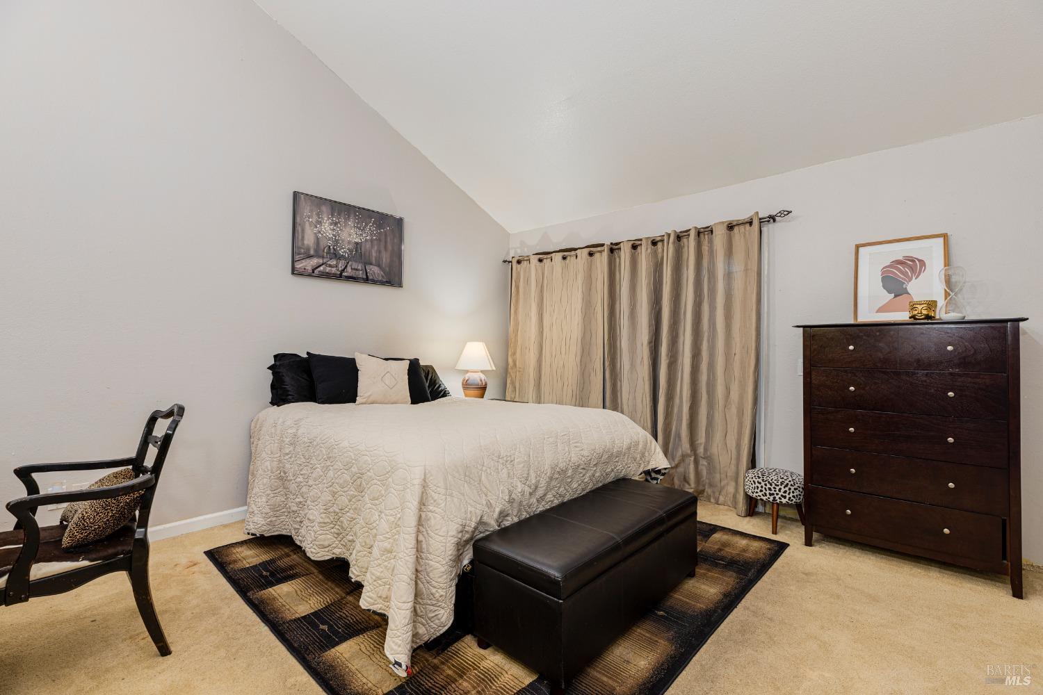 684 Racquet Club Cir