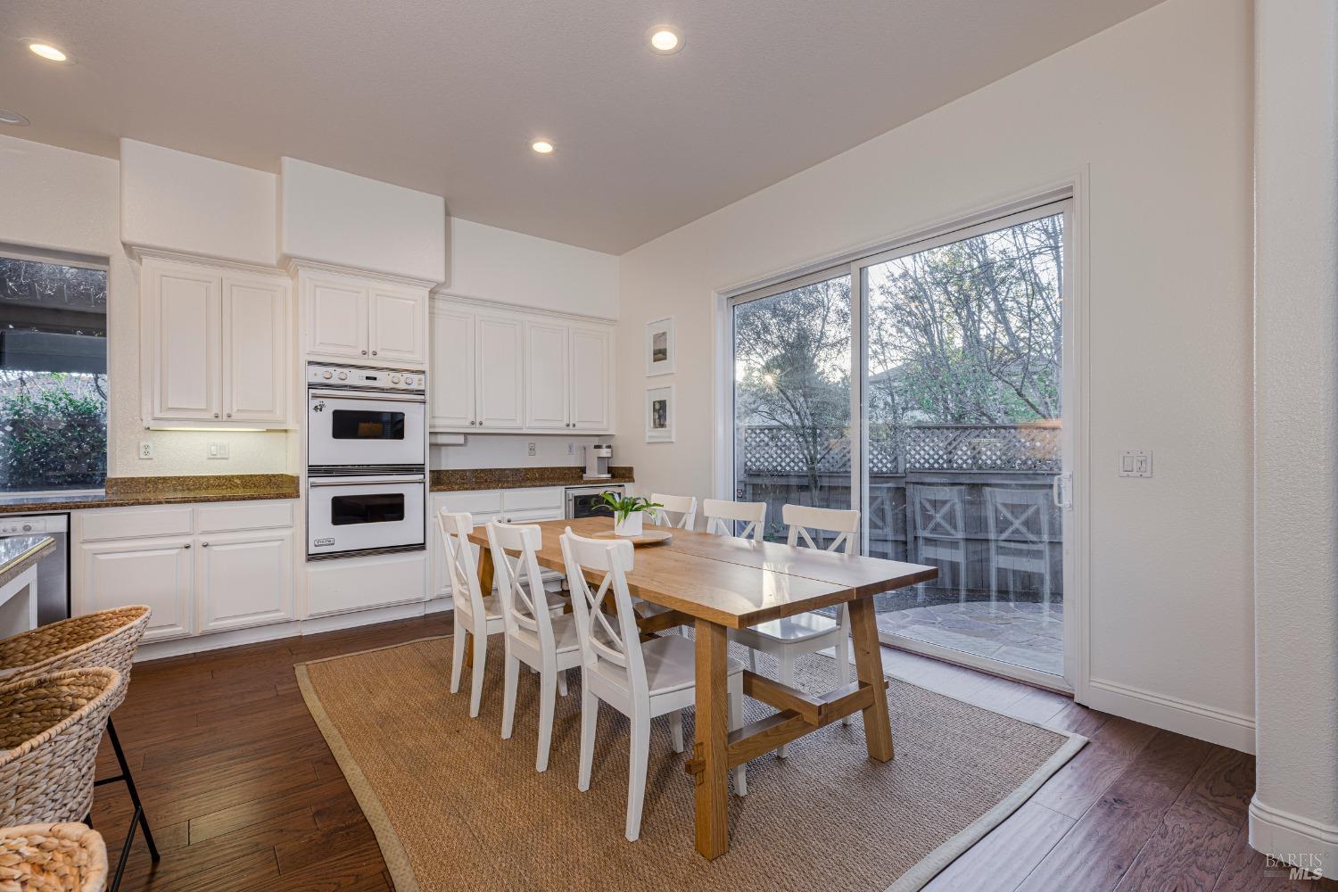 1813 Sleepy Hollow Ln