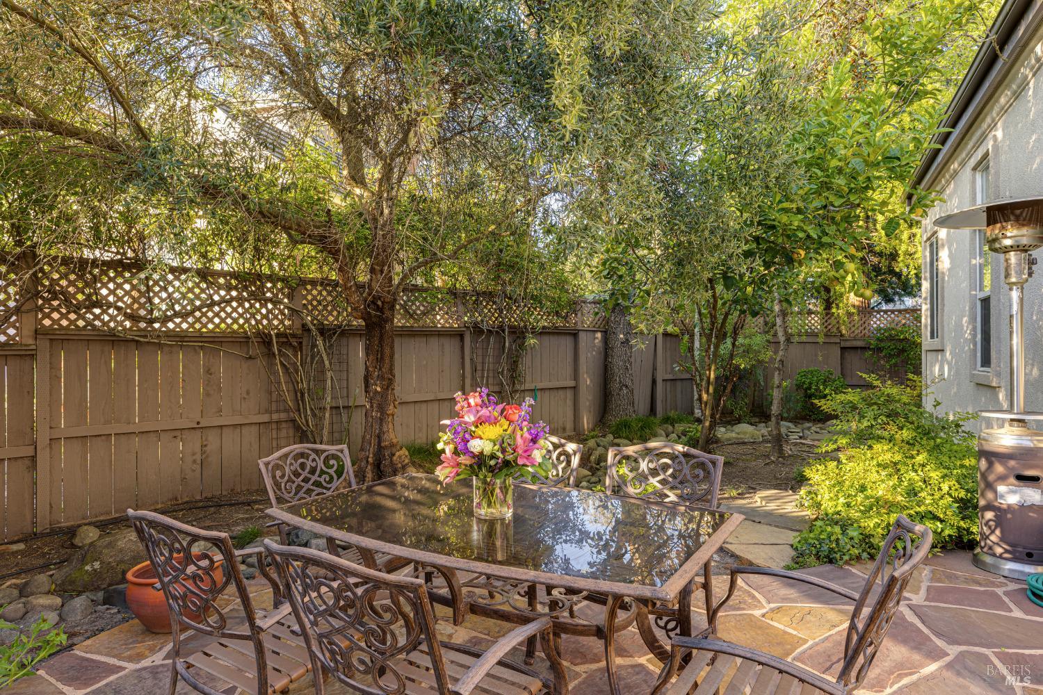 1813 Sleepy Hollow Ln